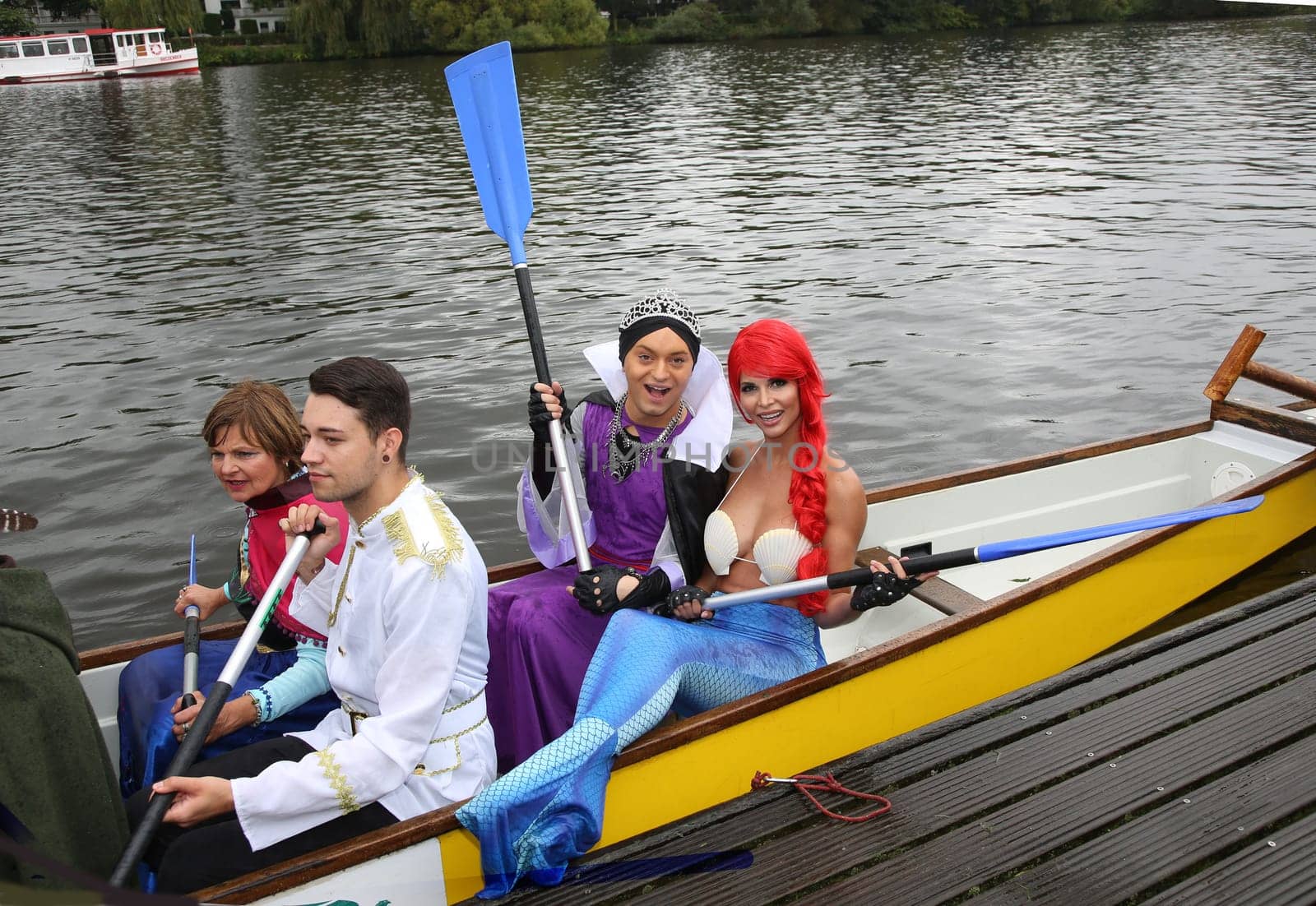 Julian F.M. Stoeckel ( evil stepmother of Snow White ) and Micaela Schaefer ( mermaid Arielle ) ,. Dragon boat race in favor of Hamburg children's aid projects at the Hansa Rowing Club on the Alster Hamburg ,09.09.2017.