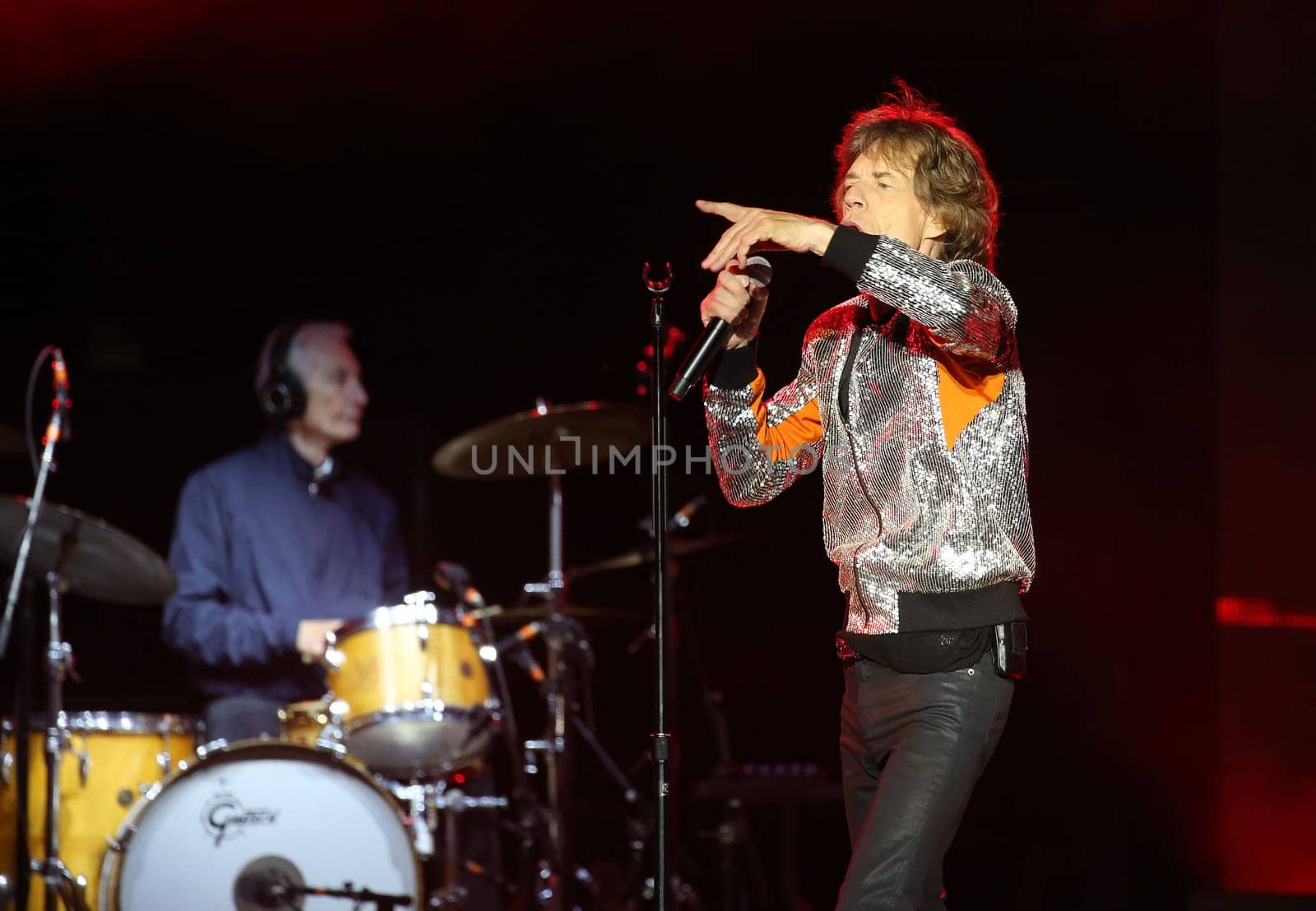 Mick Jagger  ,  Charlie Watts ,.Die Rolling Stones haben in Hamburg ihre Europatournee No Filter im Stadtpark Hamburg  gestartet am 09.09.2017