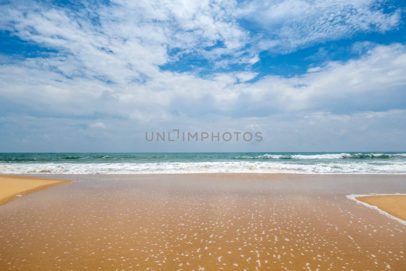 Kite surf in Kalpitiya beach, Sri Lanka