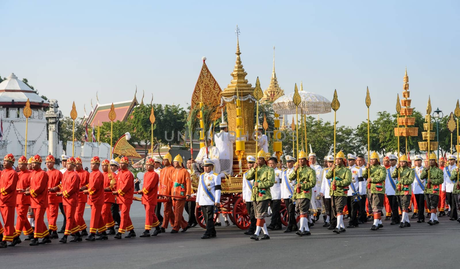 BANGKOK, THAILAND - DECEMBER 16, 2015 : The funeral ceremony moved His Holiness's body Supreme Patriarch in a procession from Wat Bowonniwet Vihara to Wat Debsirindrawas in Bangkok, Thailand.