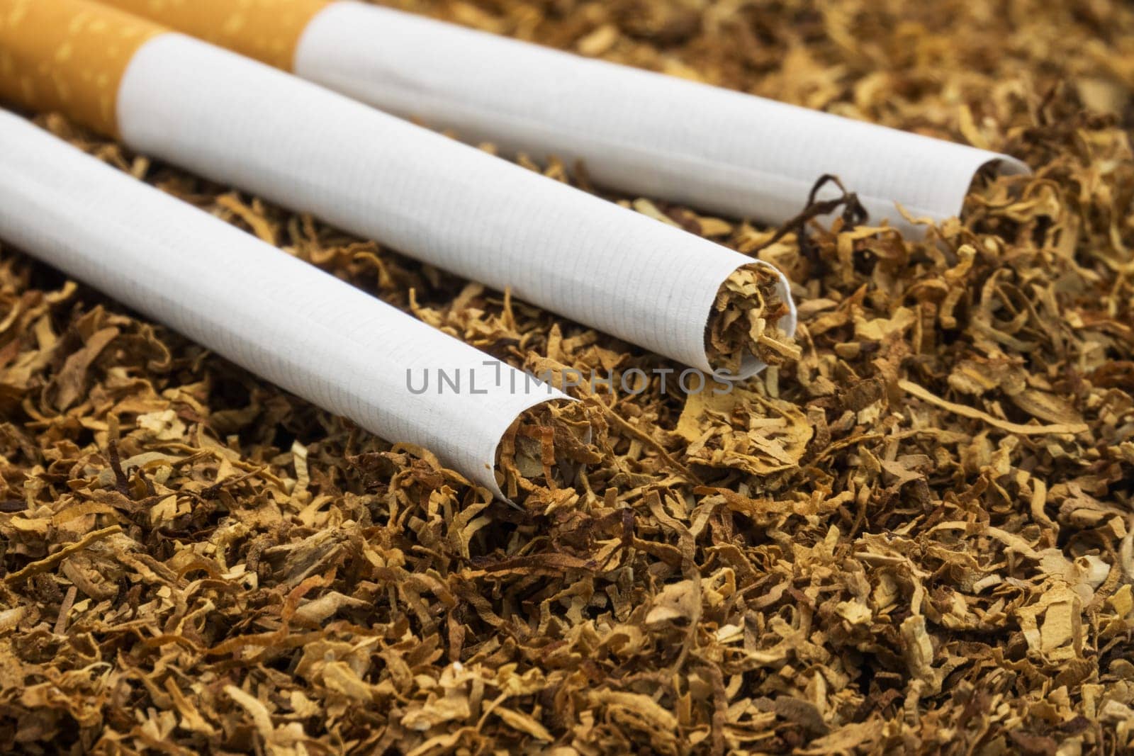 Tobacco for stuffing,finely chopped tobacco with cigarettes