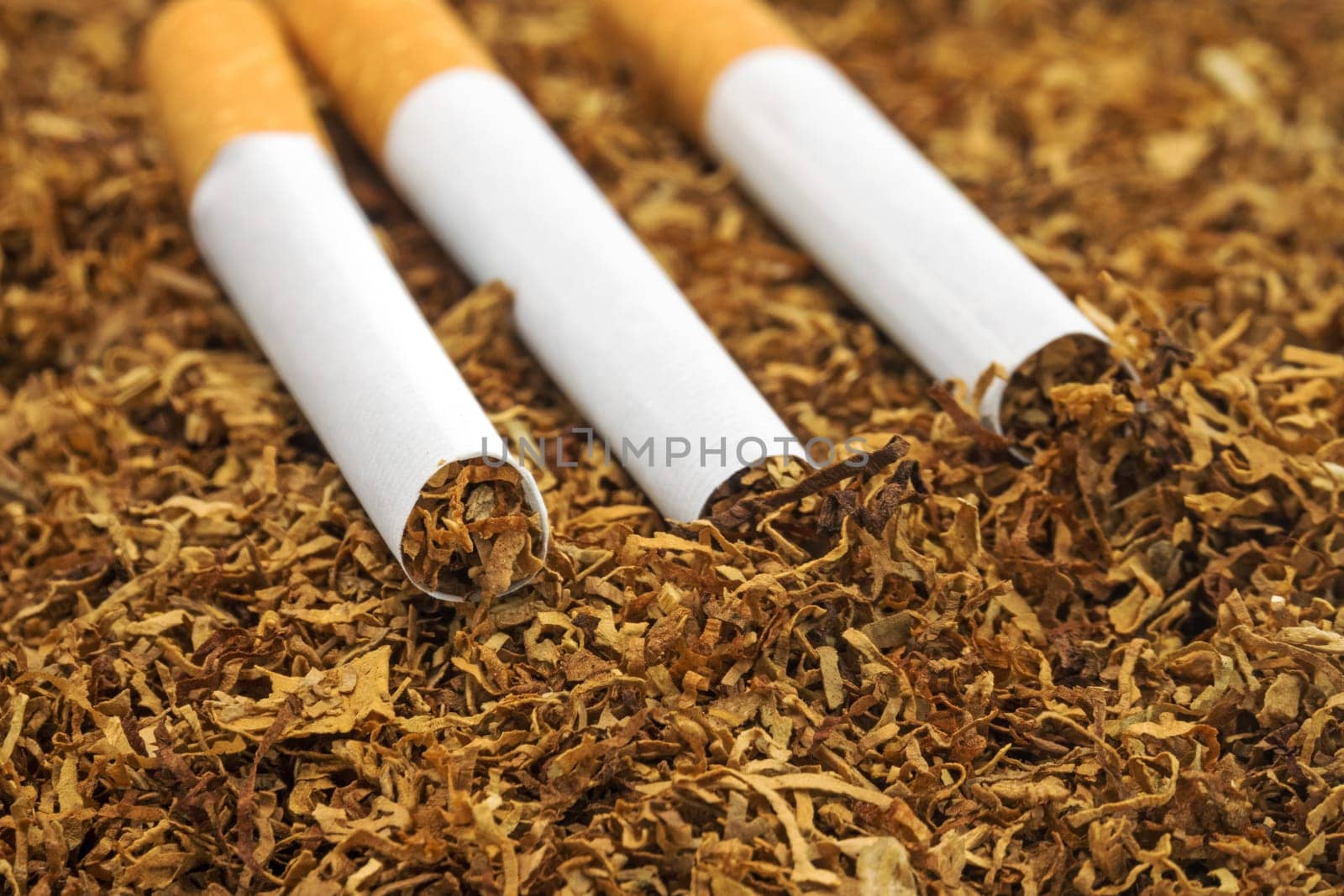 Tobacco for stuffing,finely chopped tobacco with cigarettes