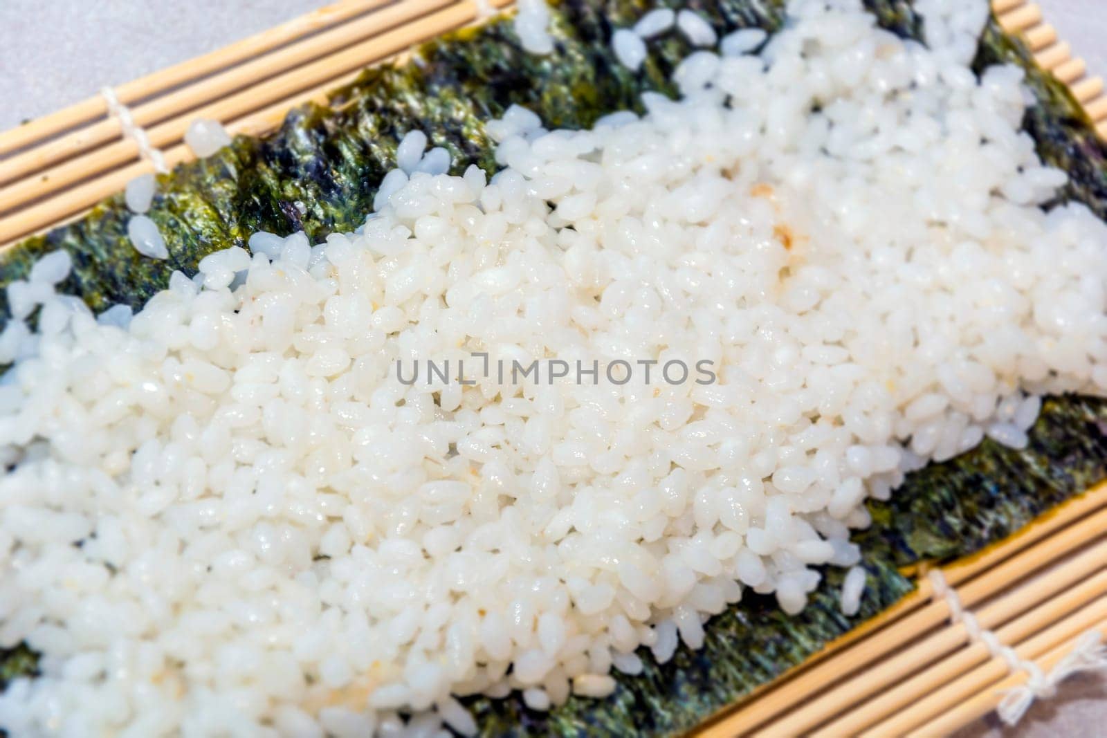 rice ready to be rolled for a good sushi