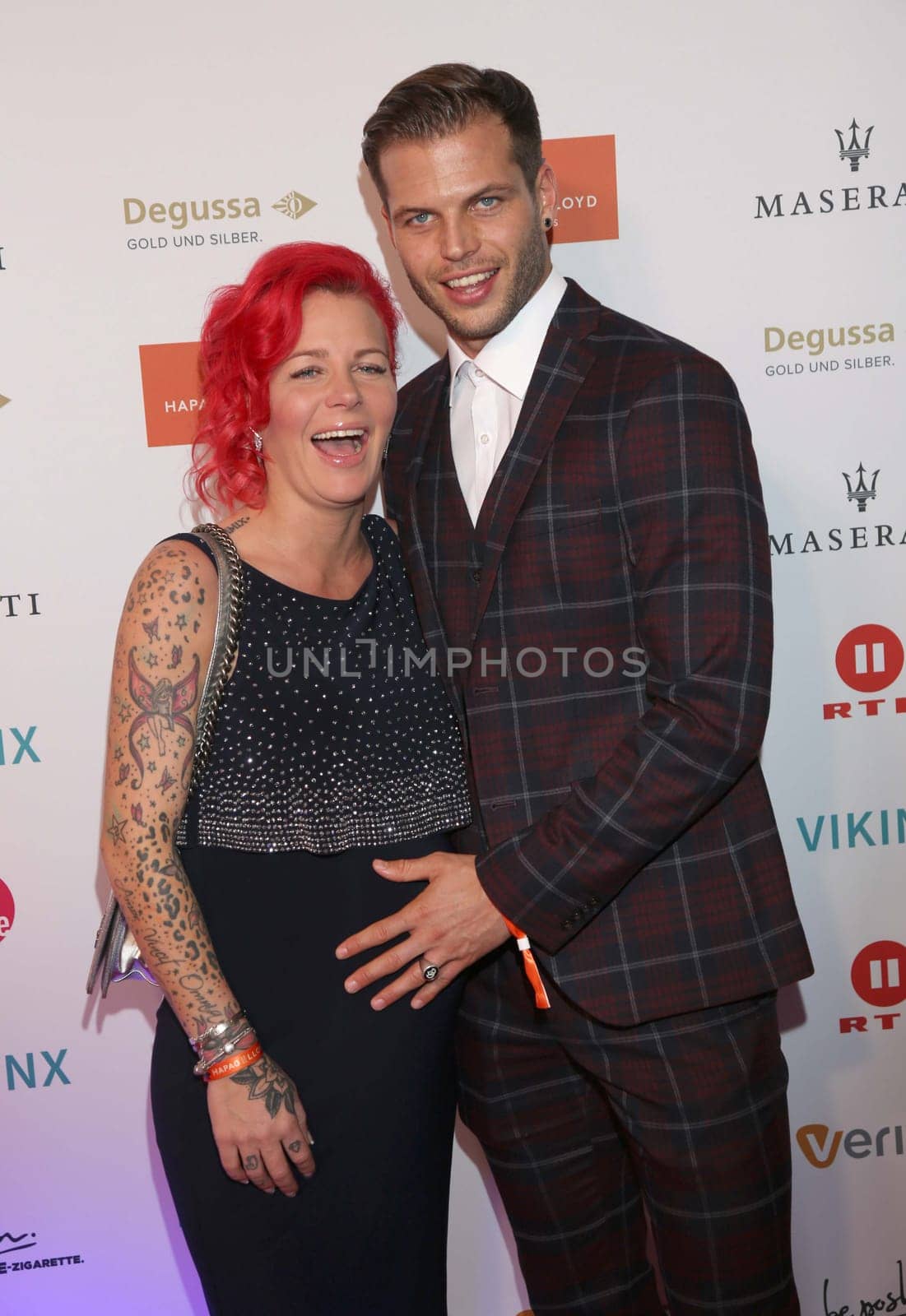 Dana Diekmeier schwanger mit Ehemann Dennis Diekmeier, .Movie Meets Media 2017 im Hotel Atlantic Hamburg