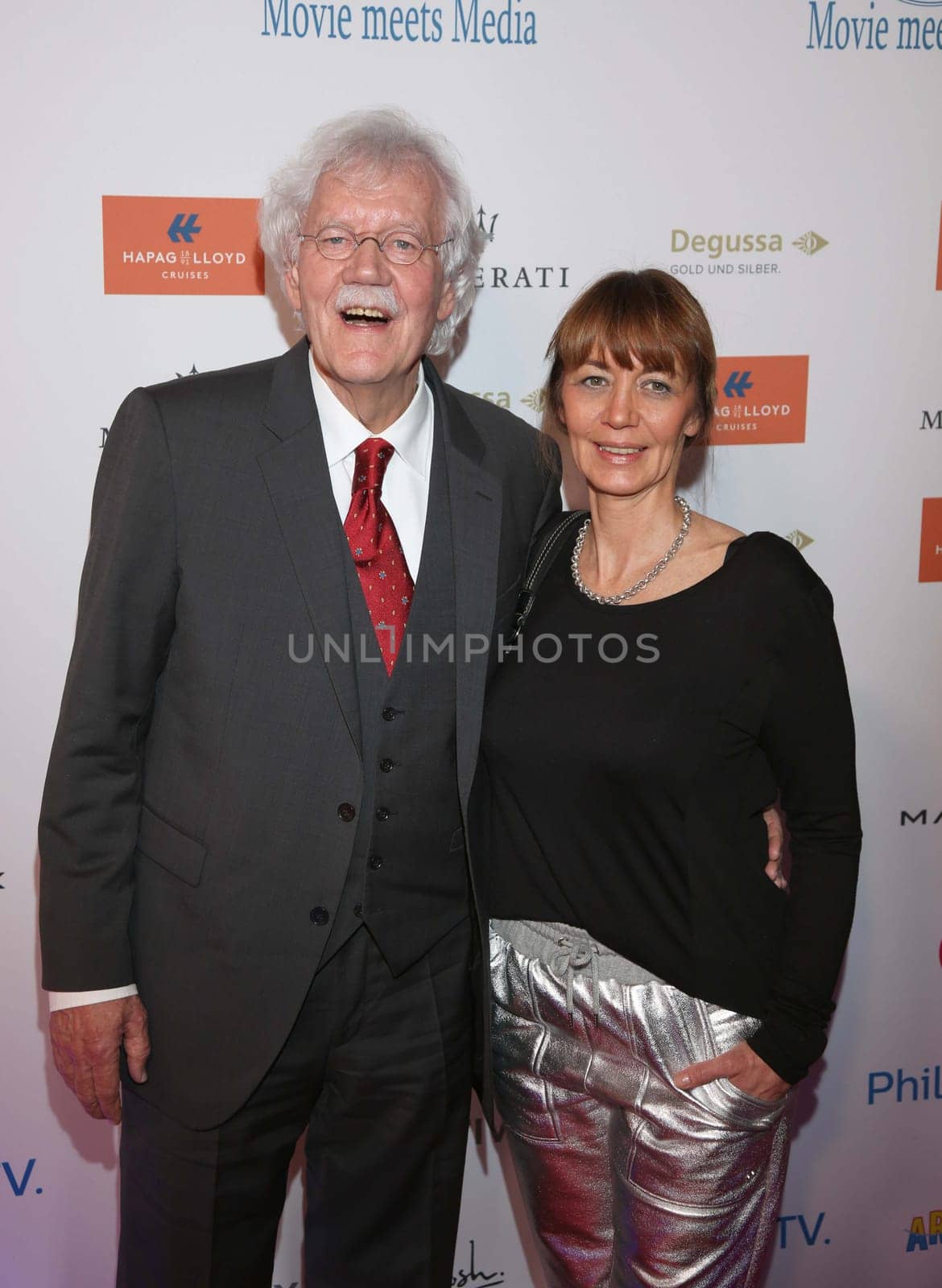 Carlo von Tiedemann mit Ehefrau Jule ,.Movie Meets Media 2017 im Hotel Atlantic Hamburg