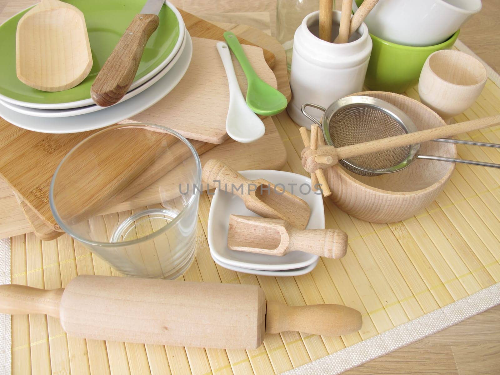 Kitchen utensils without plastic