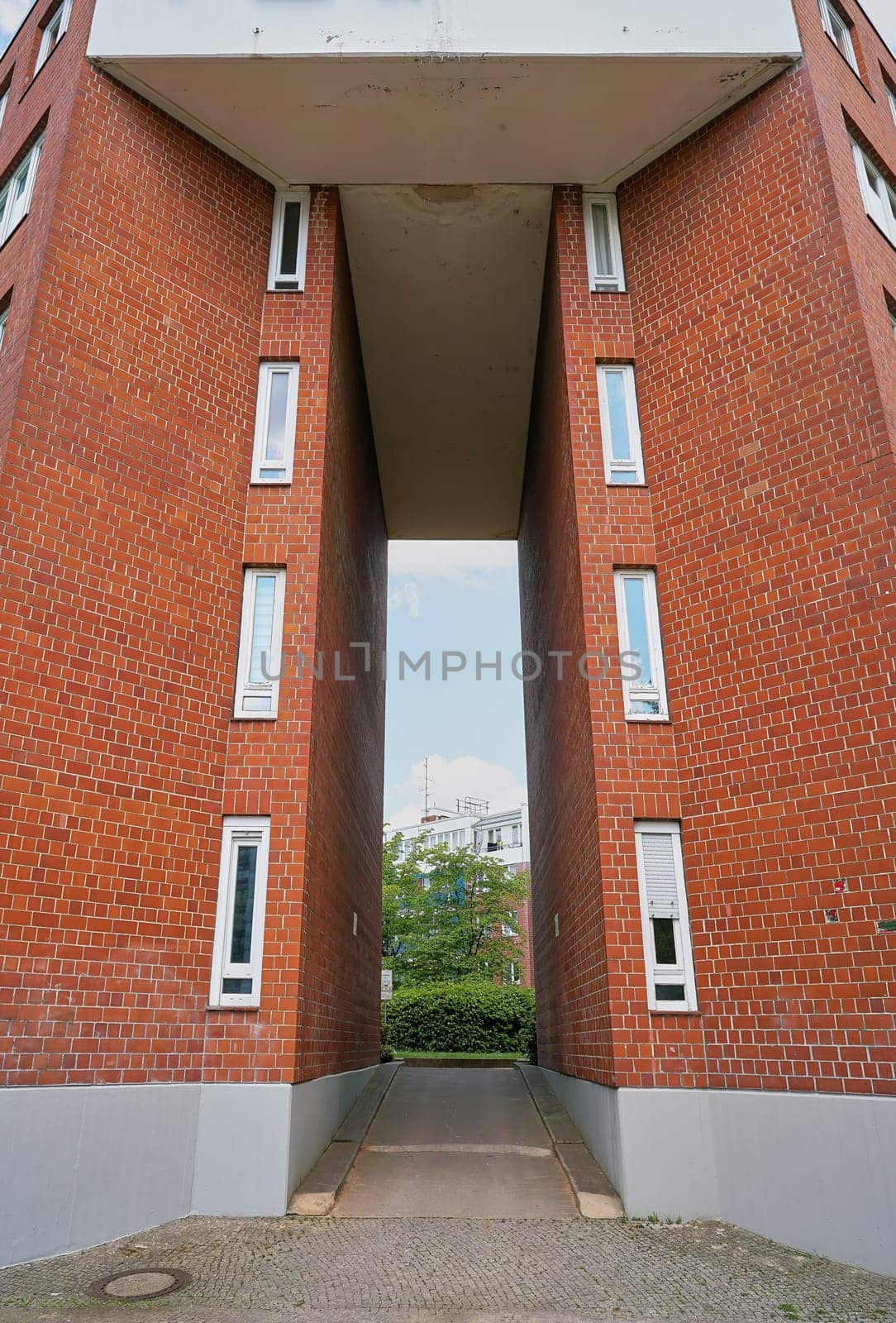 Passage between two parts of a residential building in Berlin