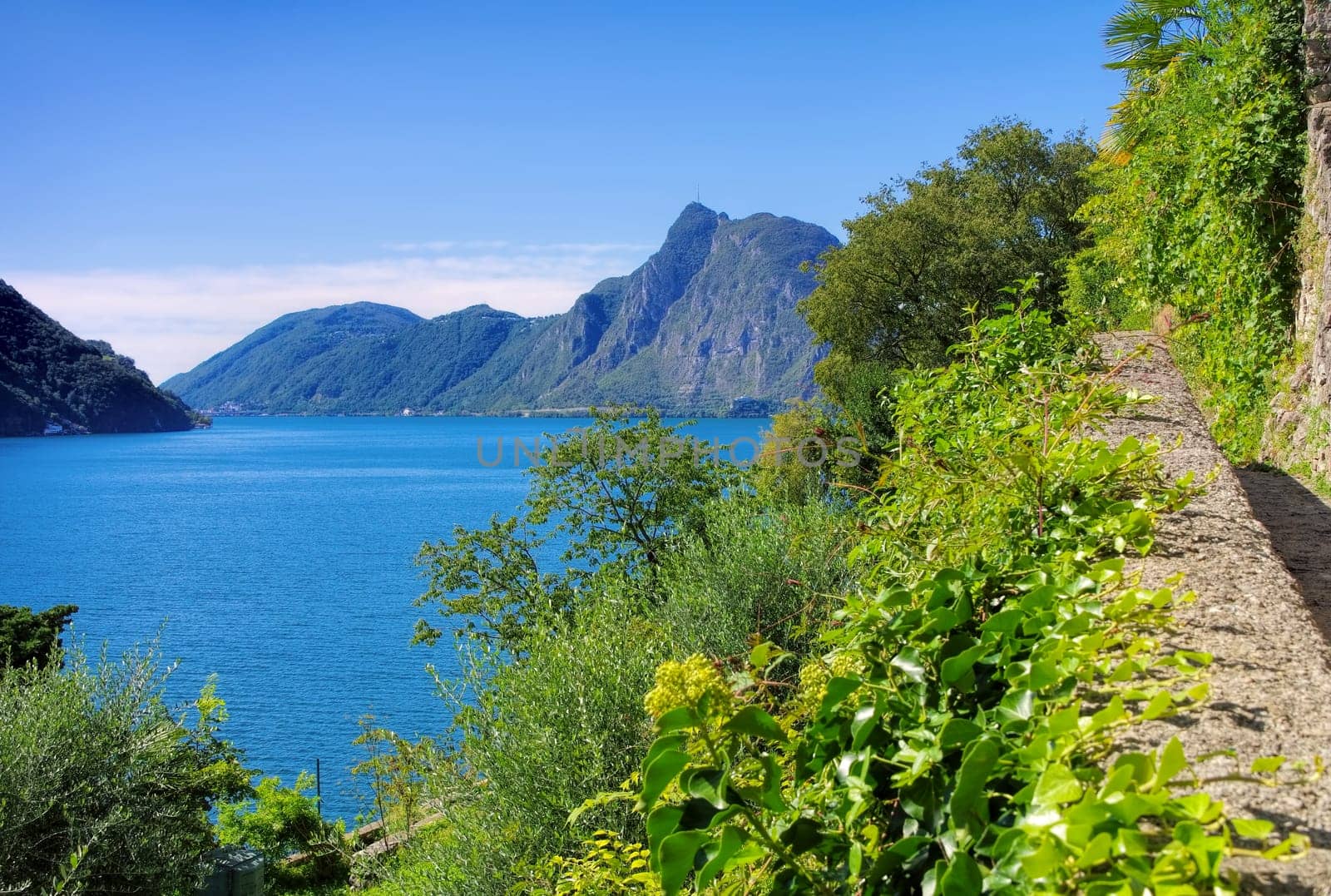 Luganersee und Monte San Salvatore,Schweiz - Lake Lugano and Monte San Salvatore,Switzerland