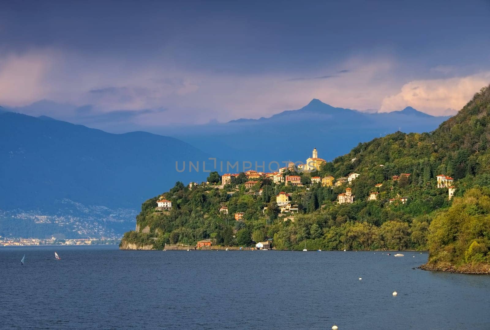 Pino sulla Sponda del Lago Maggiore am Lago Maggiore - Pino sulla Sponda del Lago Maggiore on lake Lago Maggiore in northern Italy