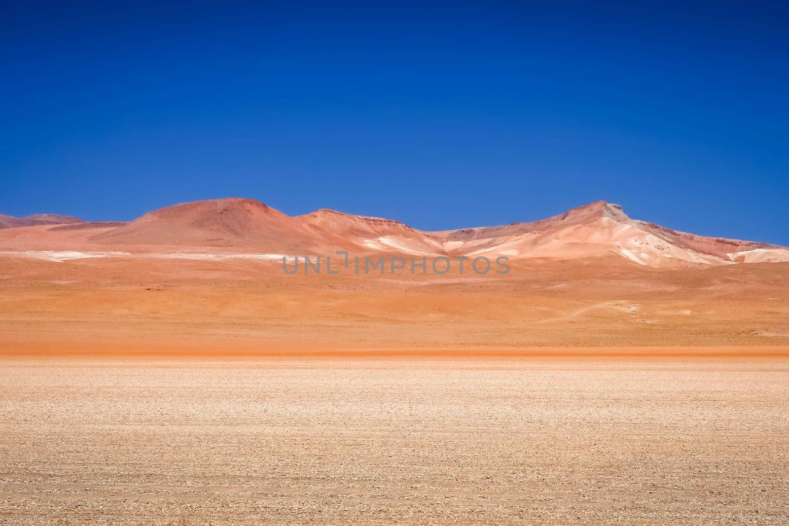 Dry and desolate landscape in southern part of bolivian Altiplano, Bolivia, South America
