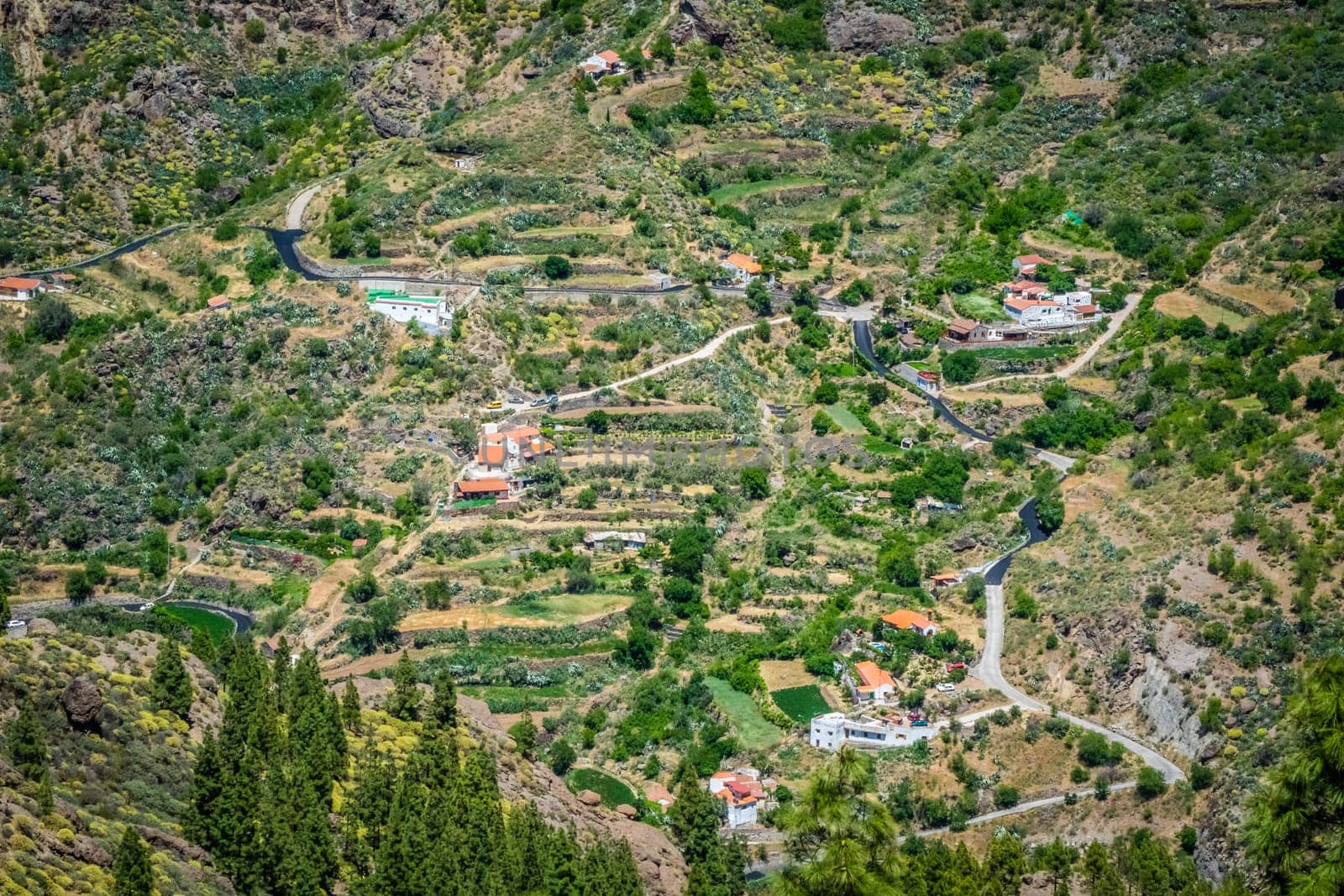Homes on the slopes of mountains in Gran Canaria, Spain