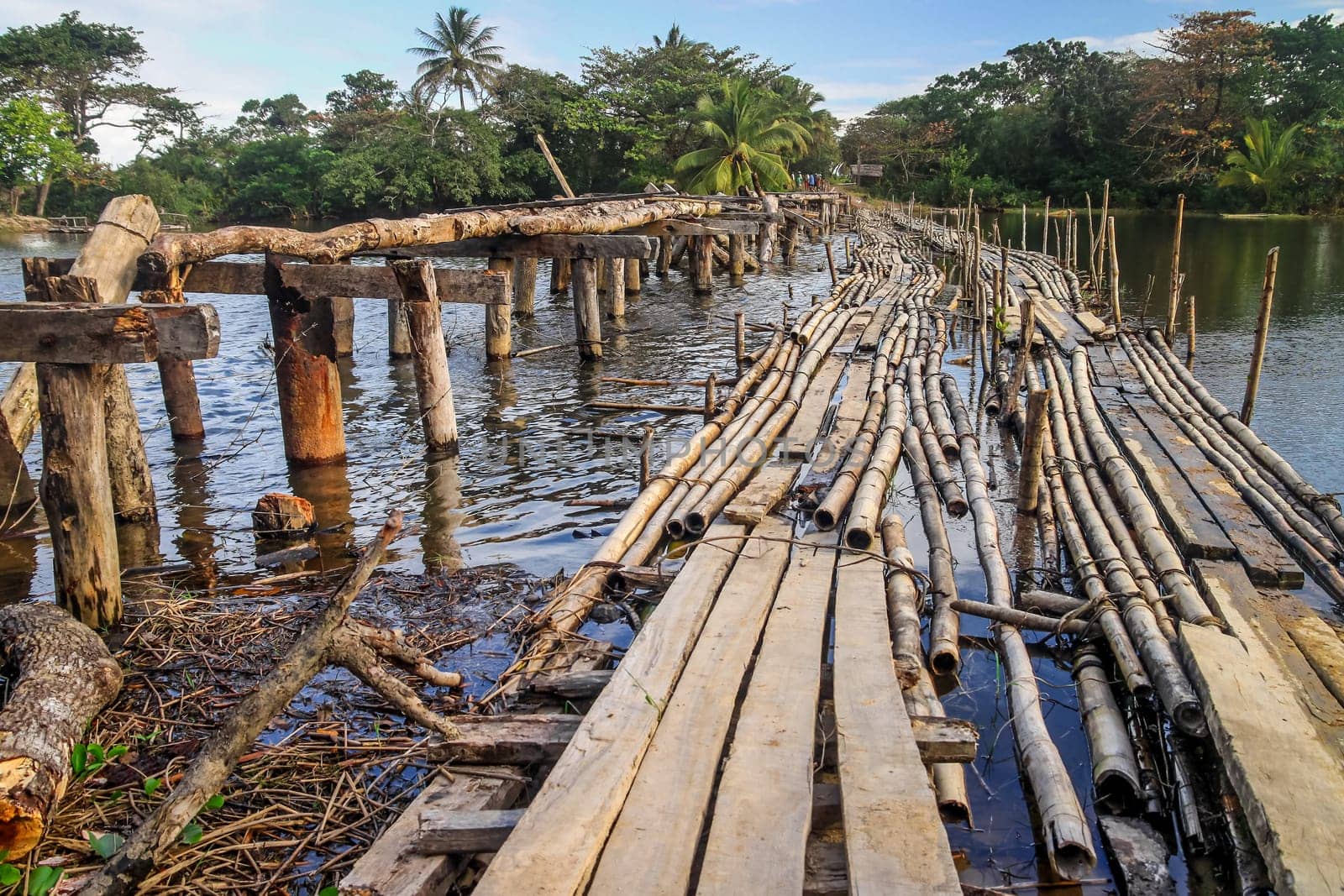 Floating bridge and the remains of the old bridge