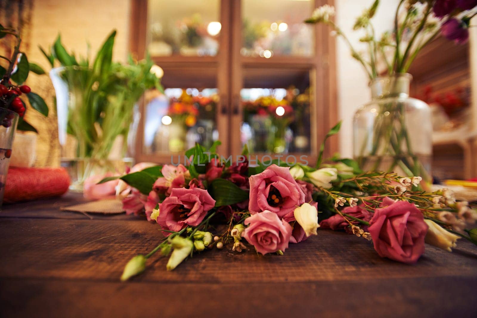 Close-up of dry rose bunch on florist table