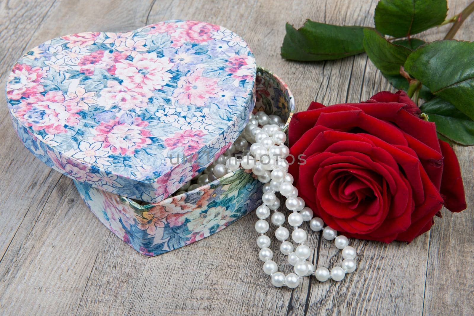 heart and rose for the feast of  Valentine's day