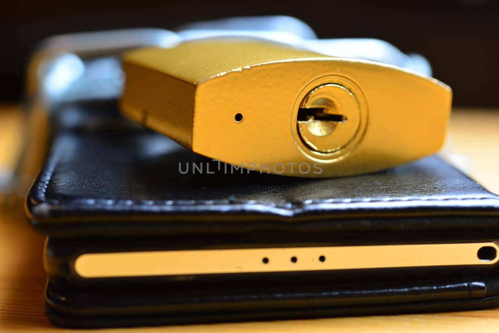 Mobile phone security chain with lock on the Internet Phone