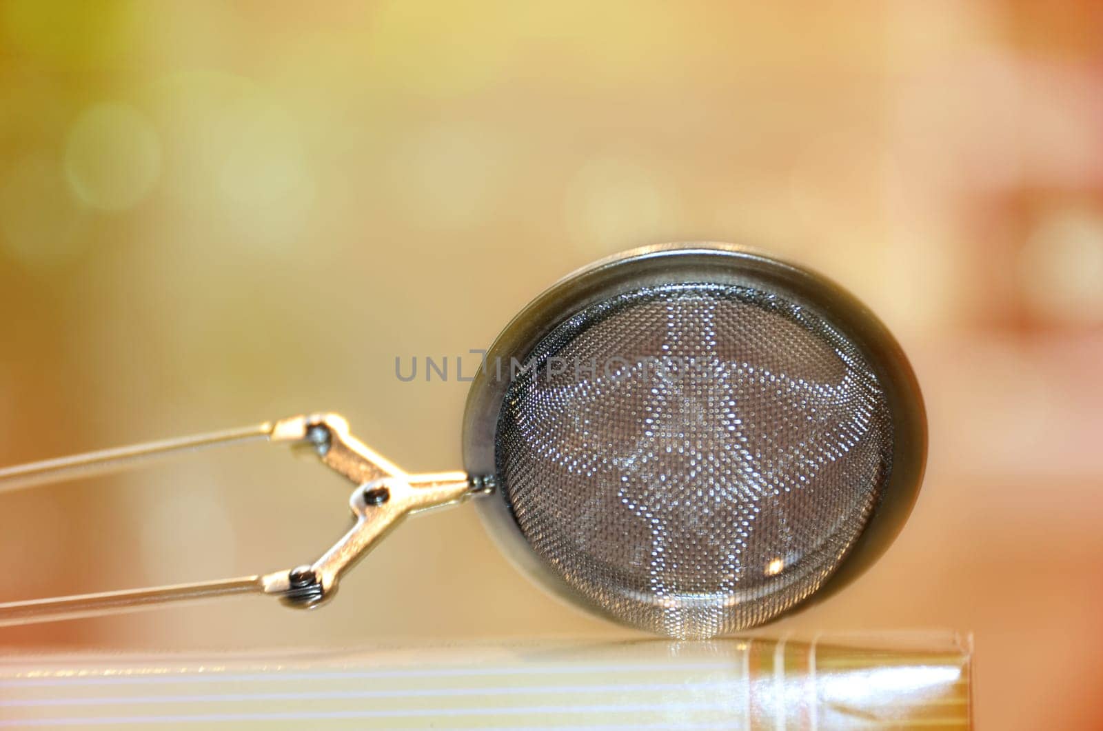 Tea strainer