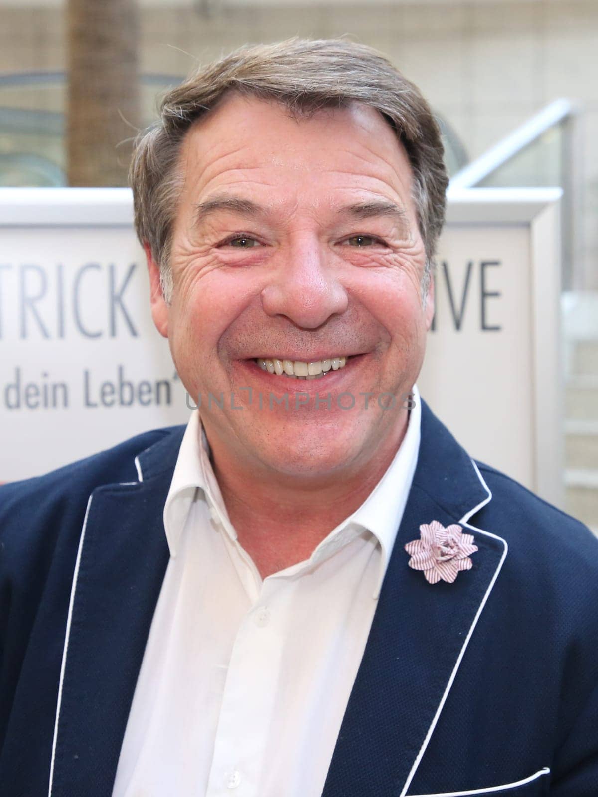 Patrick Lindner at an autograph session on 13.02.2018 in Magdeburg