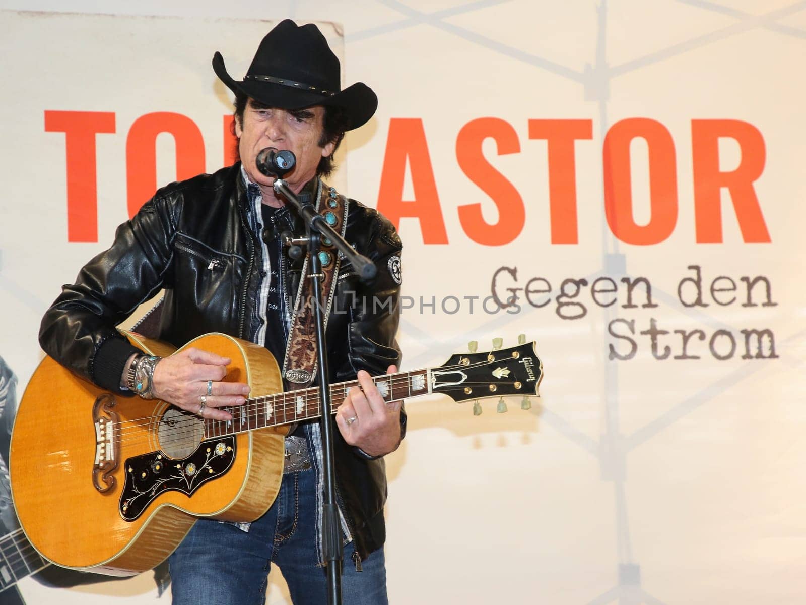 Tom Astor at a live performance with autograph session on 03.03.2018 in Magdeburg