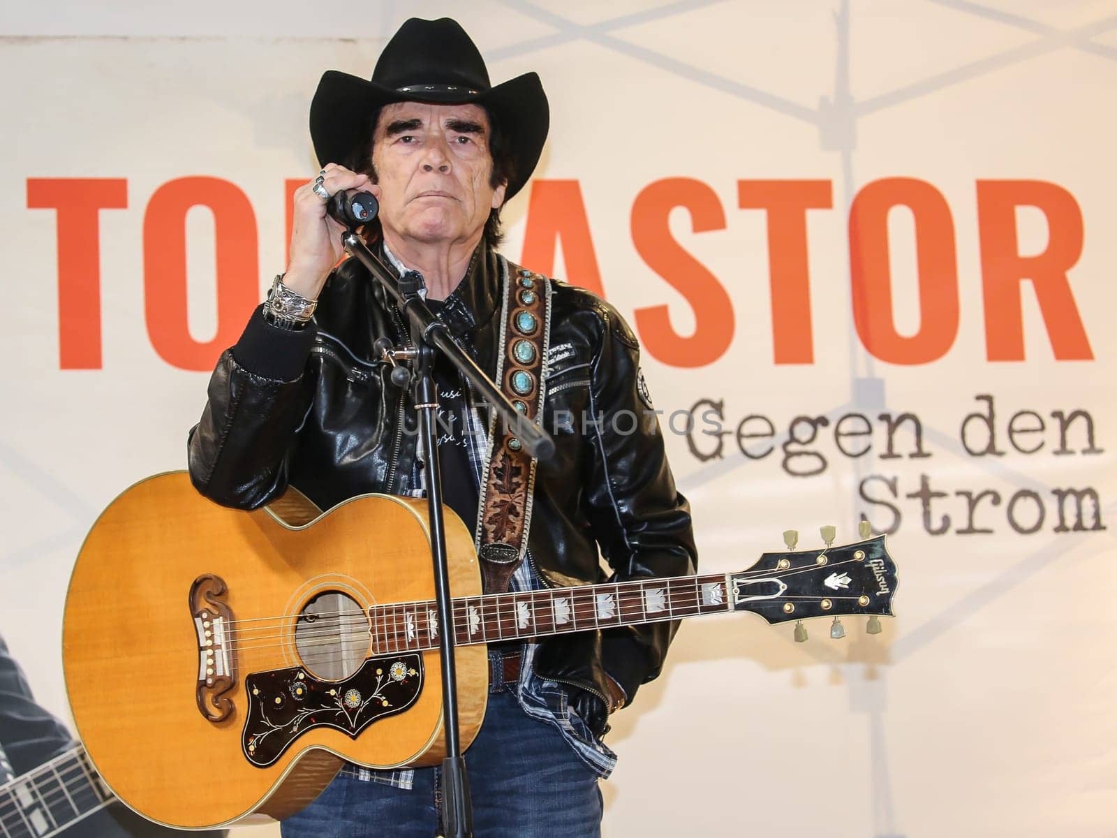 Tom Astor at a live performance with autograph session on 03.03.2018 in Magdeburg