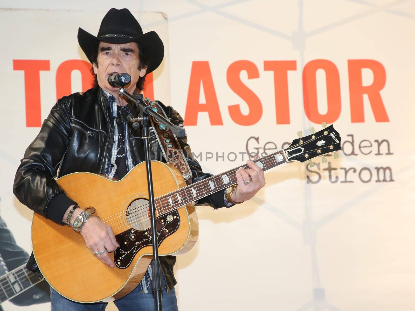 Tom Astor at a live performance with autograph session on 03.03.2018 in Magdeburg