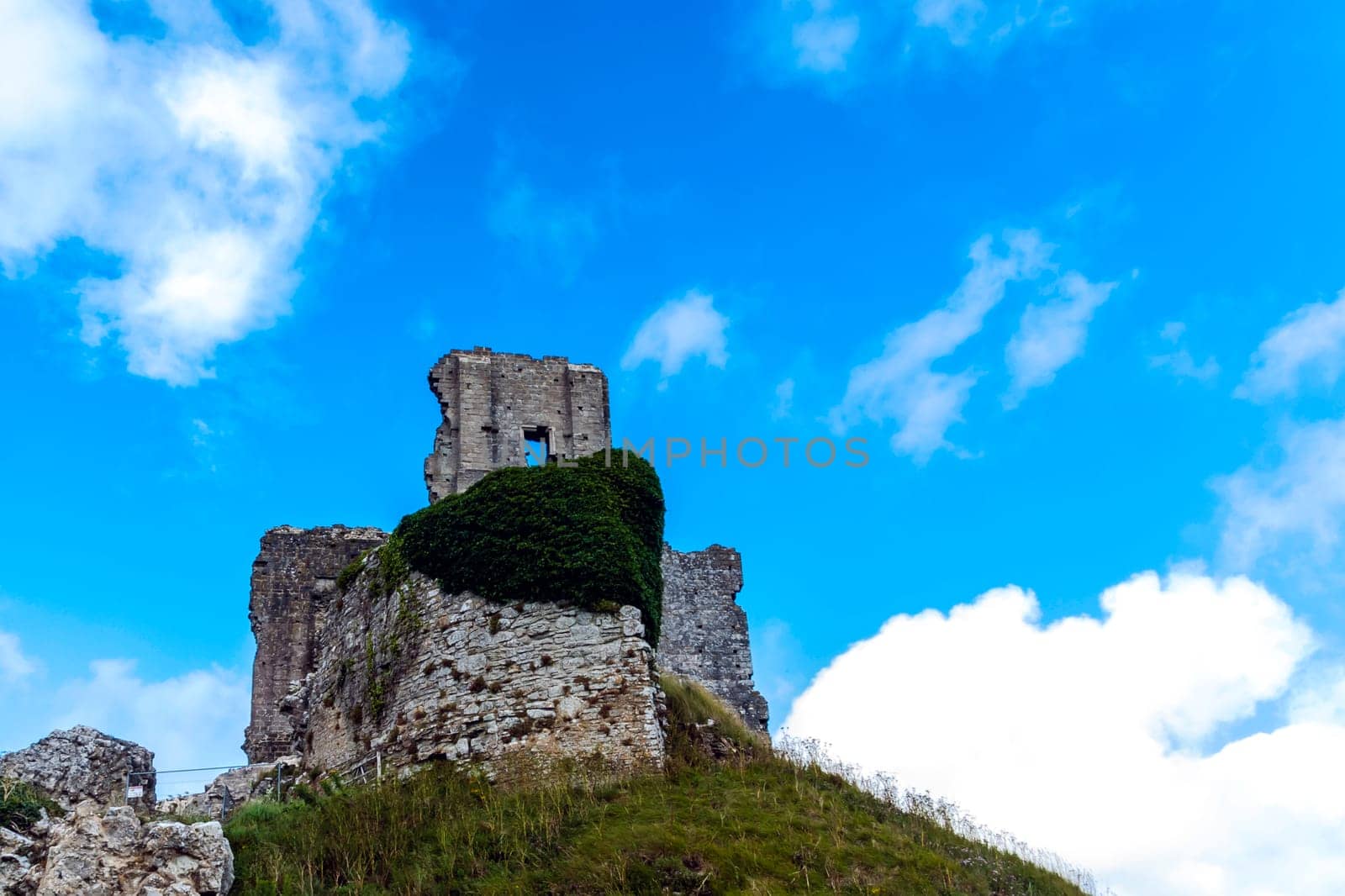 Remains of Corfe Castle - Corfe / Wareham, United Kingdom