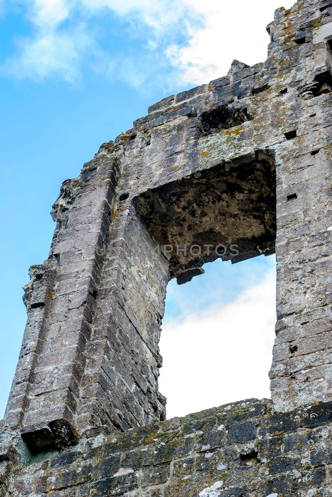 Remains of Corfe Castle - Corfe / Wareham, United Kingdom
