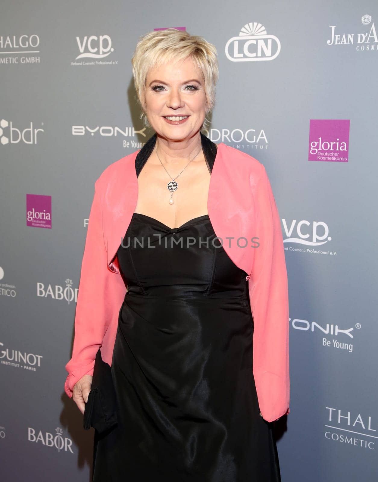 Birgit Lechtermann,. Presentation of the Gloria - German Cosmetics Award 2018 at the Hilton Düsseldorf