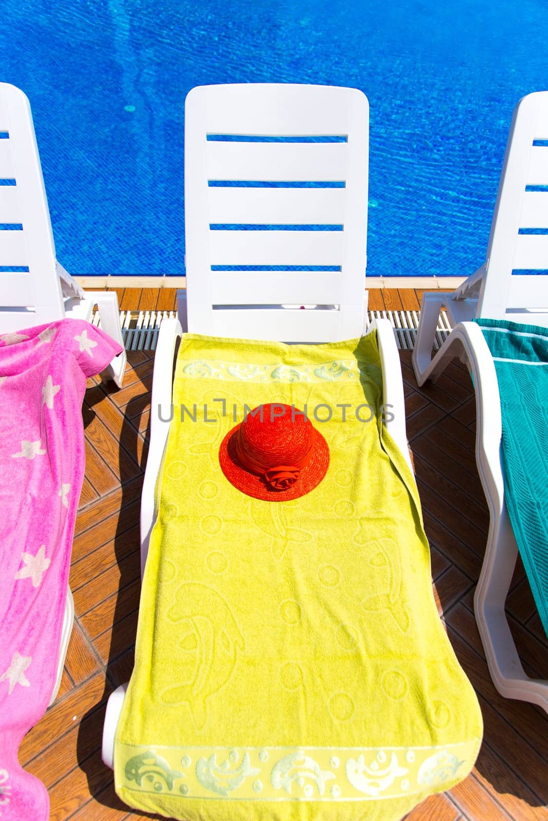 Sun chairs at the pool