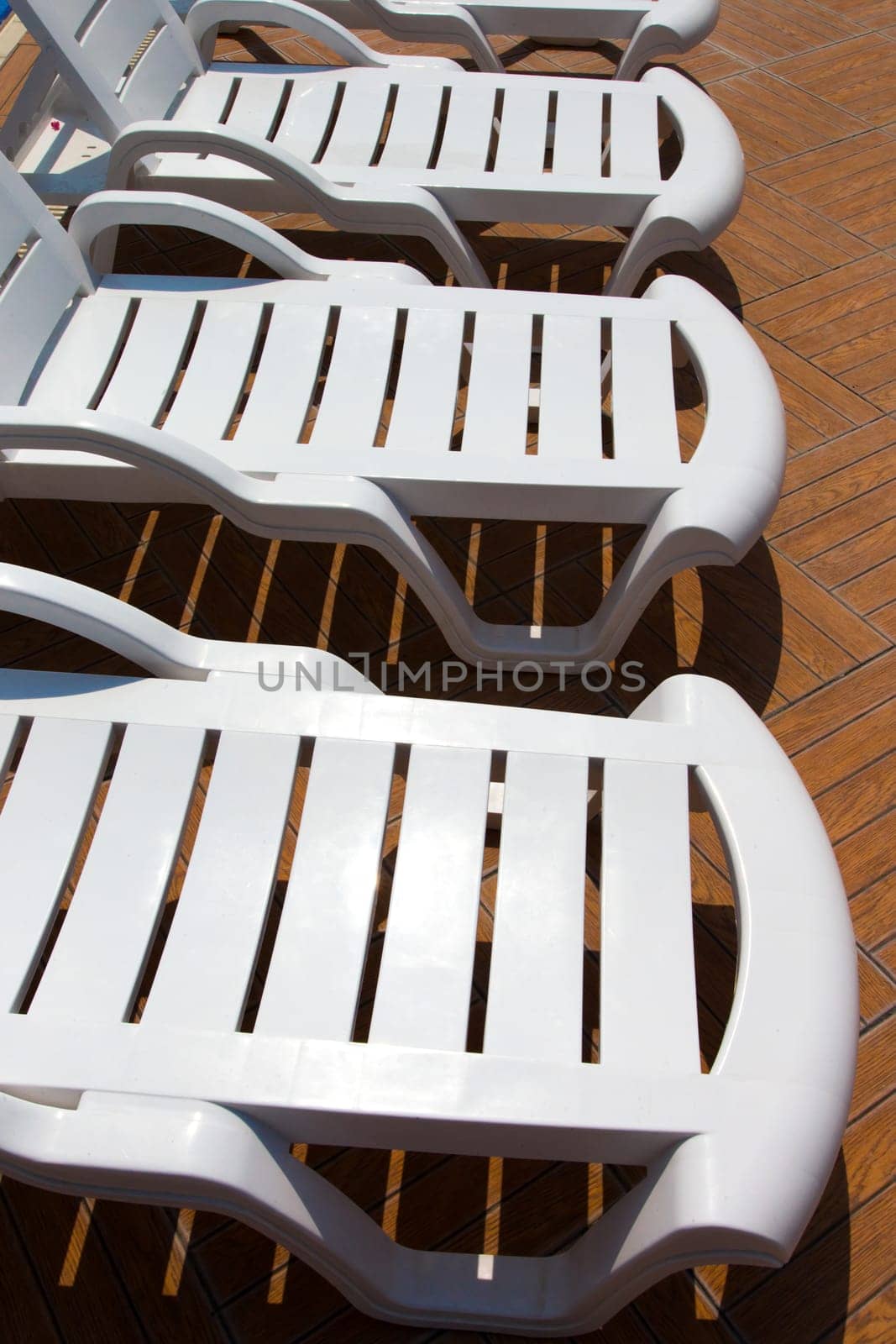 Sun chairs at the pool