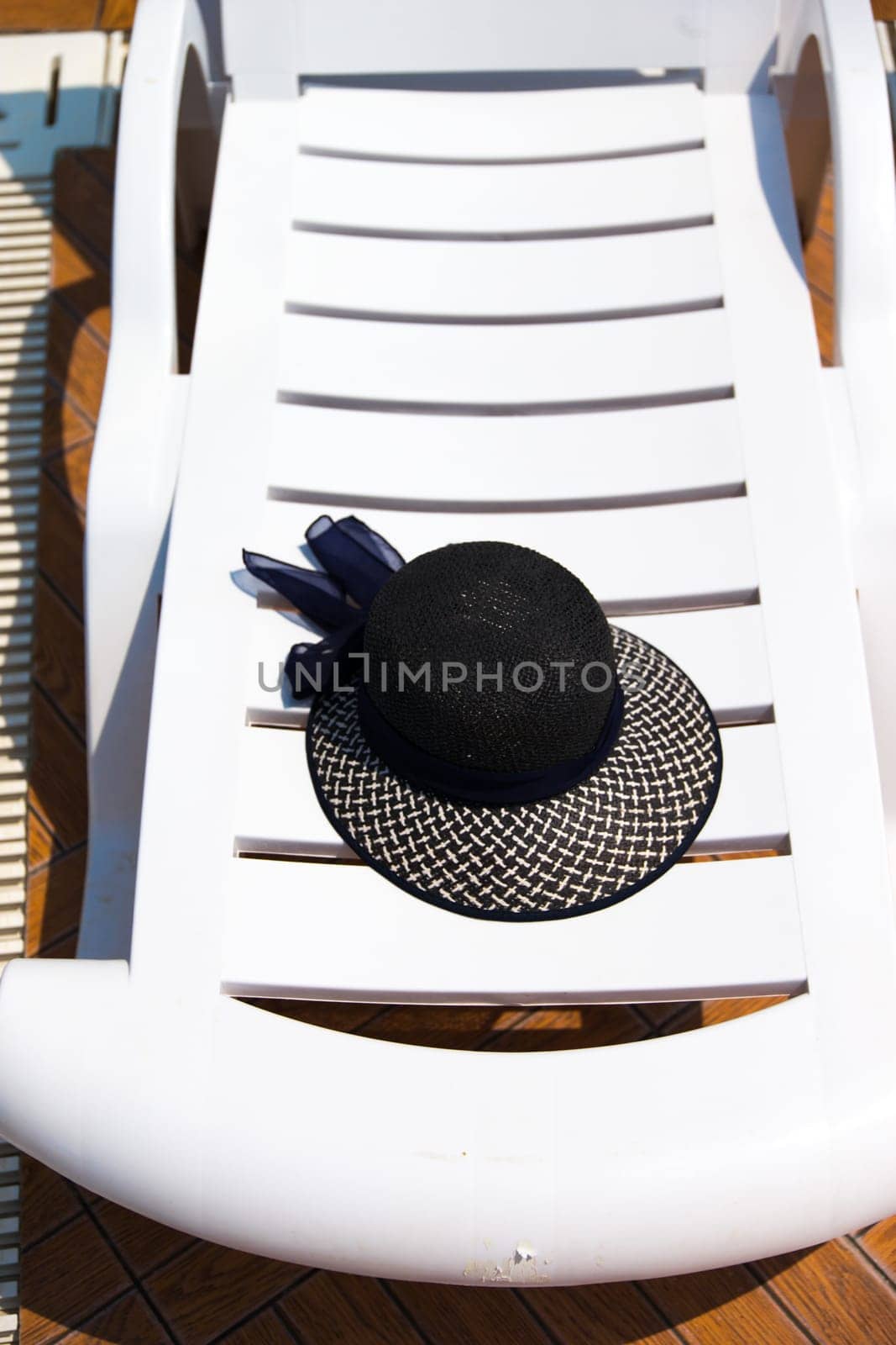 Sun chairs at the pool