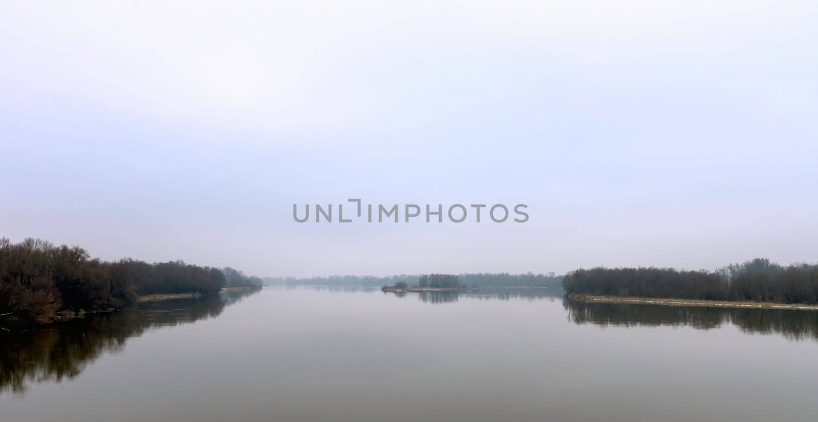Vistula (Wisla) River in winter - Nowy Dwor Mazowiecki, Poland