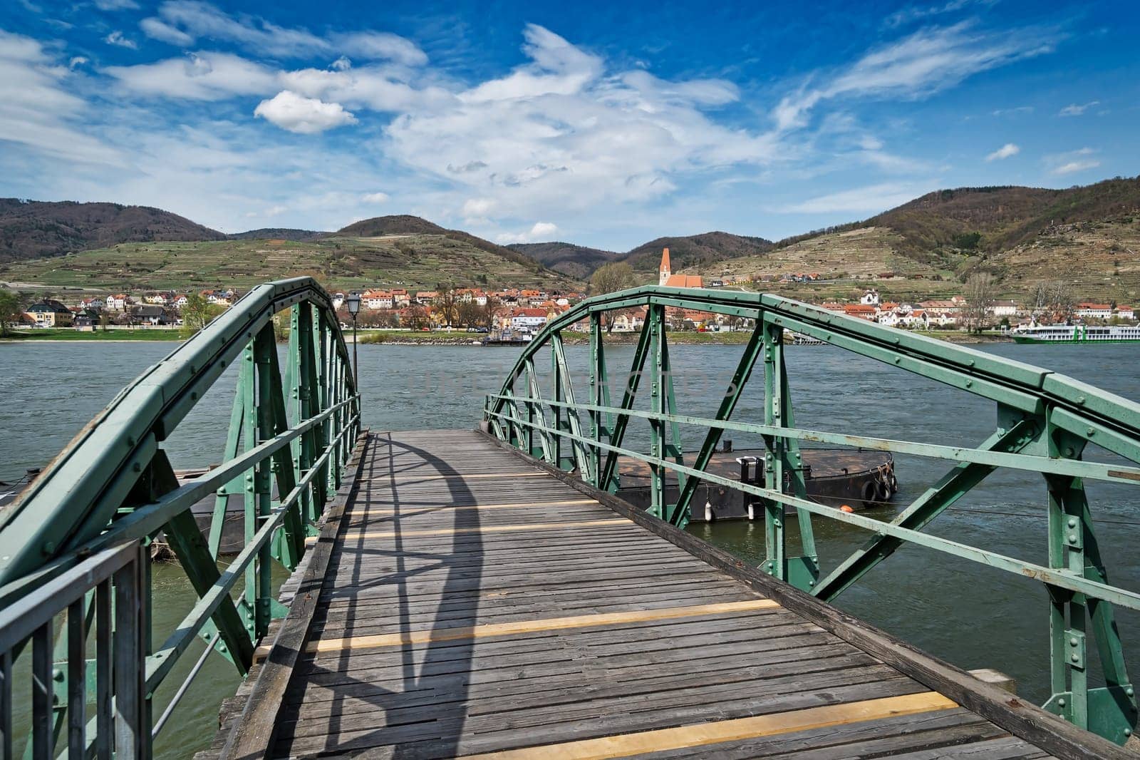 Weißenkirchen an der Donau,city and destination in the Wachau