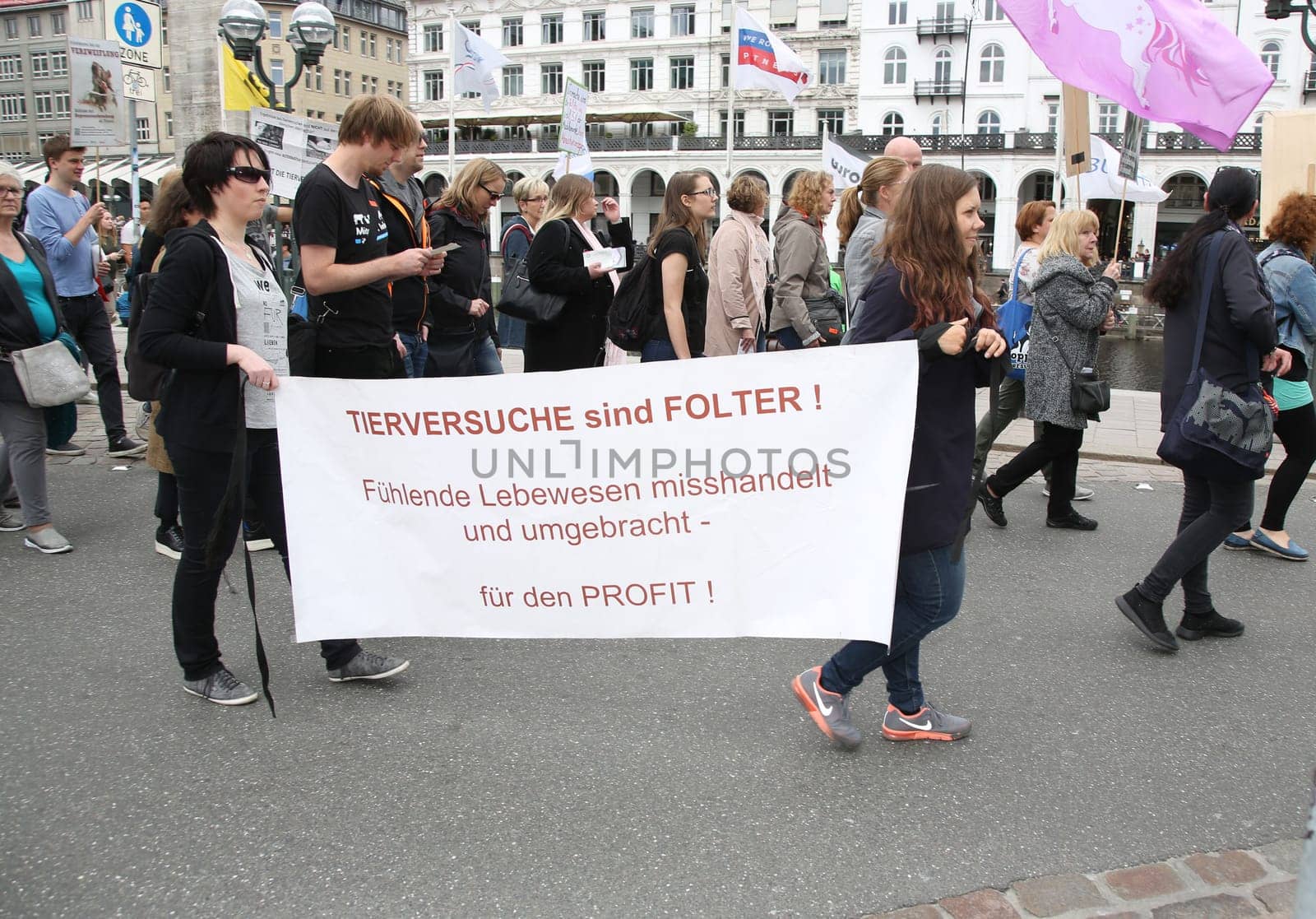 Demo participants ,. The Action Alliance against Animal Experiments and animal rights initiative Hamburg called for a large demonstration (about 500 participants) against animal torture at the UKE and for modern animal-free research with prominent comrades-in-arms. The action took place as part of the International Day for the Abolition of Animal Experiments at the Town Hall - .28.04.2018.