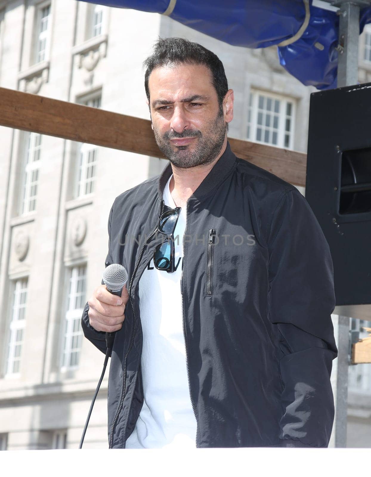 Volkan Baydar ,. The Action Alliance against Animal Experiments and animal rights initiative Hamburg called for a large demonstration (about 500 participants) against animal torture at the UKE and for modern animal-free research with prominent comrades-in-arms. The action took place as part of the International Day for the Abolition of Animal Experiments at the Town Hall - .28.04.2018.