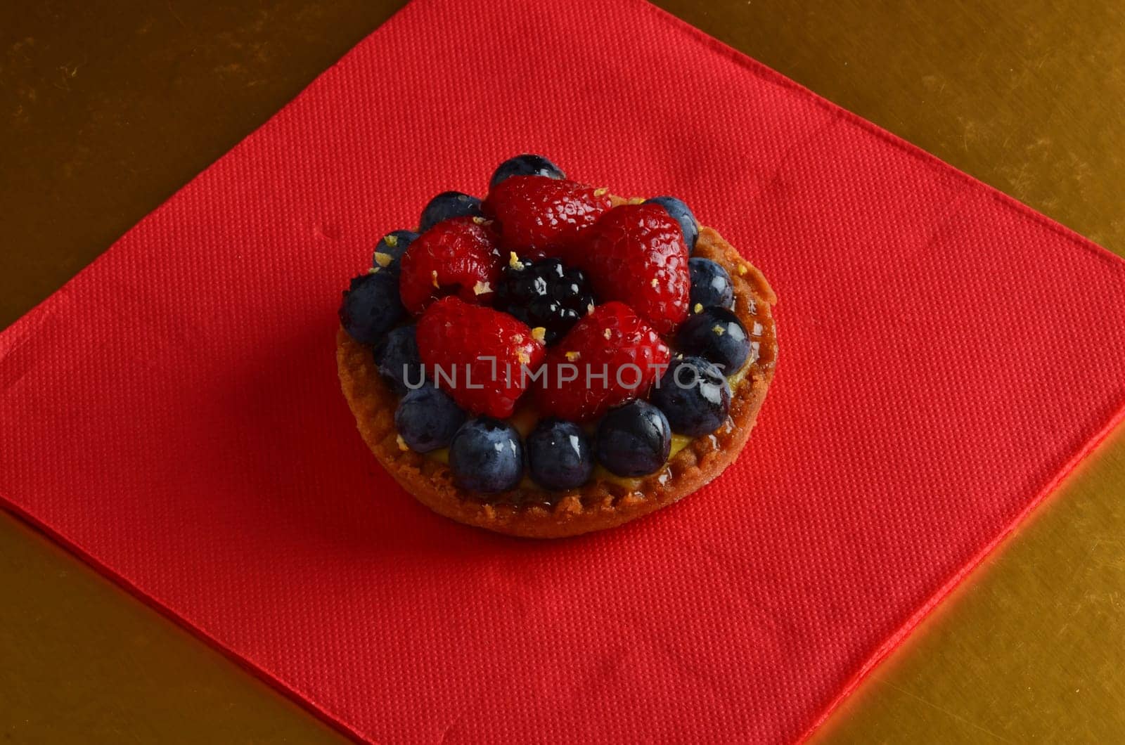 fresh red fruit pie in restaurant