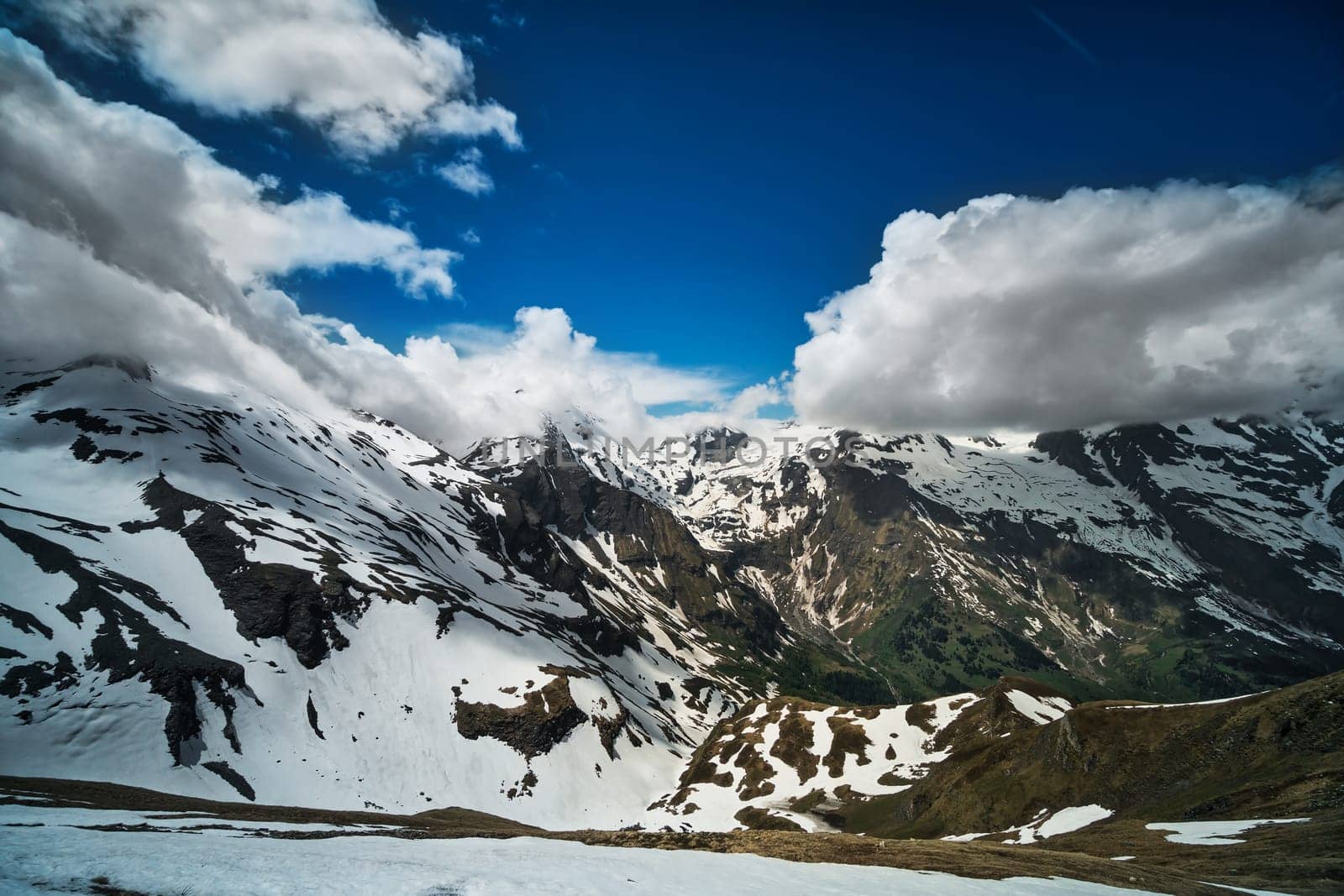 Alps Panorama,landscape of the Hohe Tauern with spring clouds