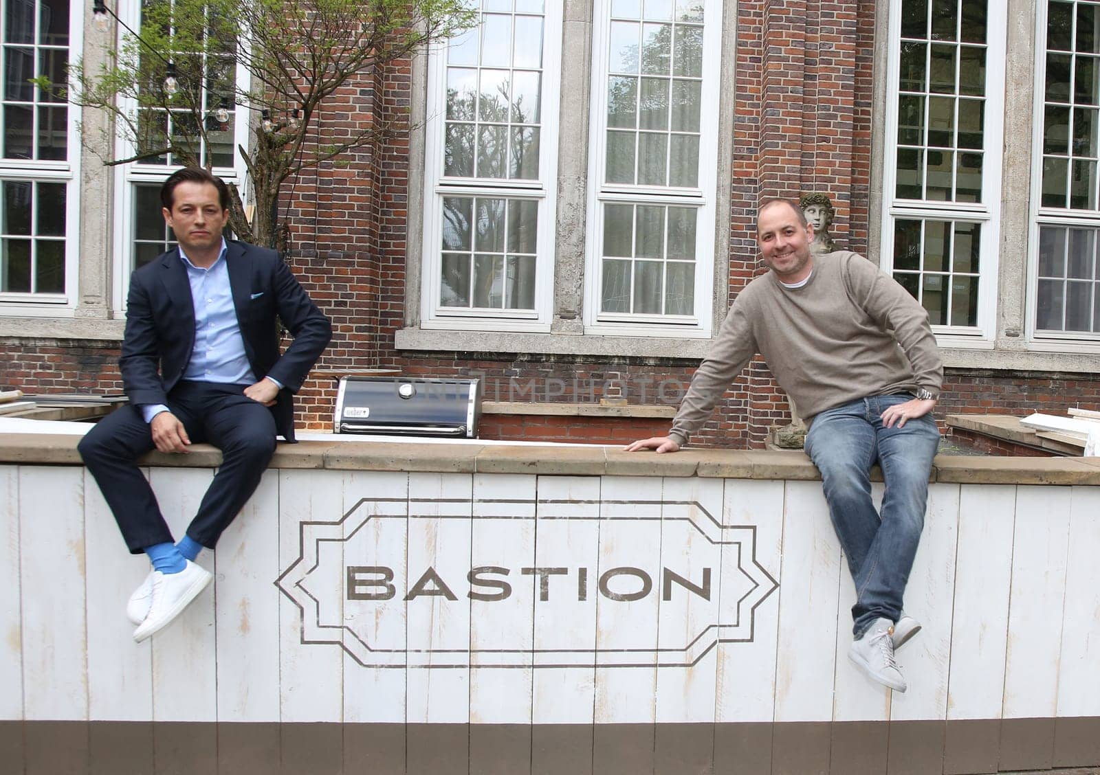 Tomas Benakovic (Bastion Geschaeftsfuehrung) und Tim Becker,. BASTION Restaurant Eroeffnung im Museum für Hamburgische Geschichte in Hamburg