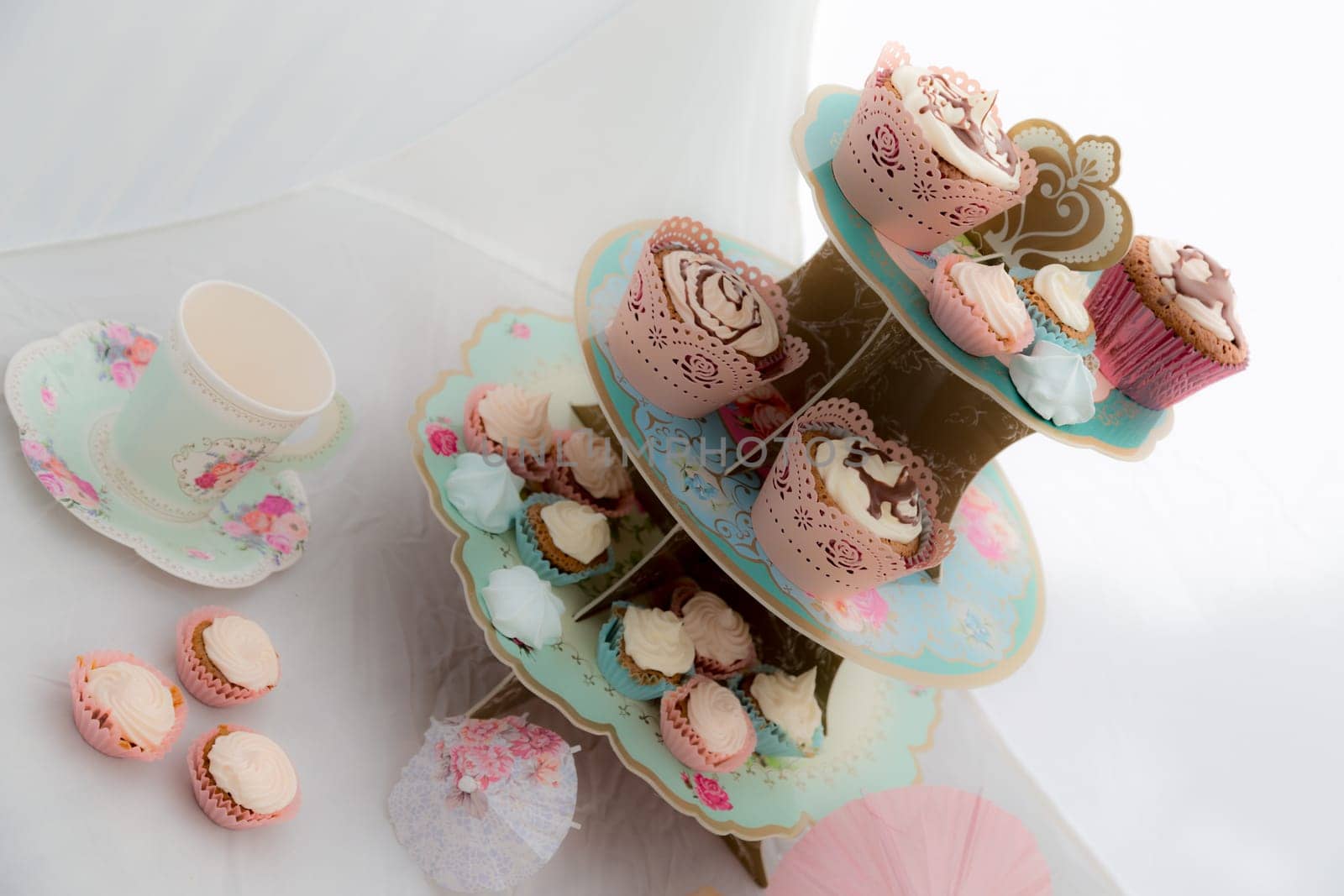 Summer cupcakes