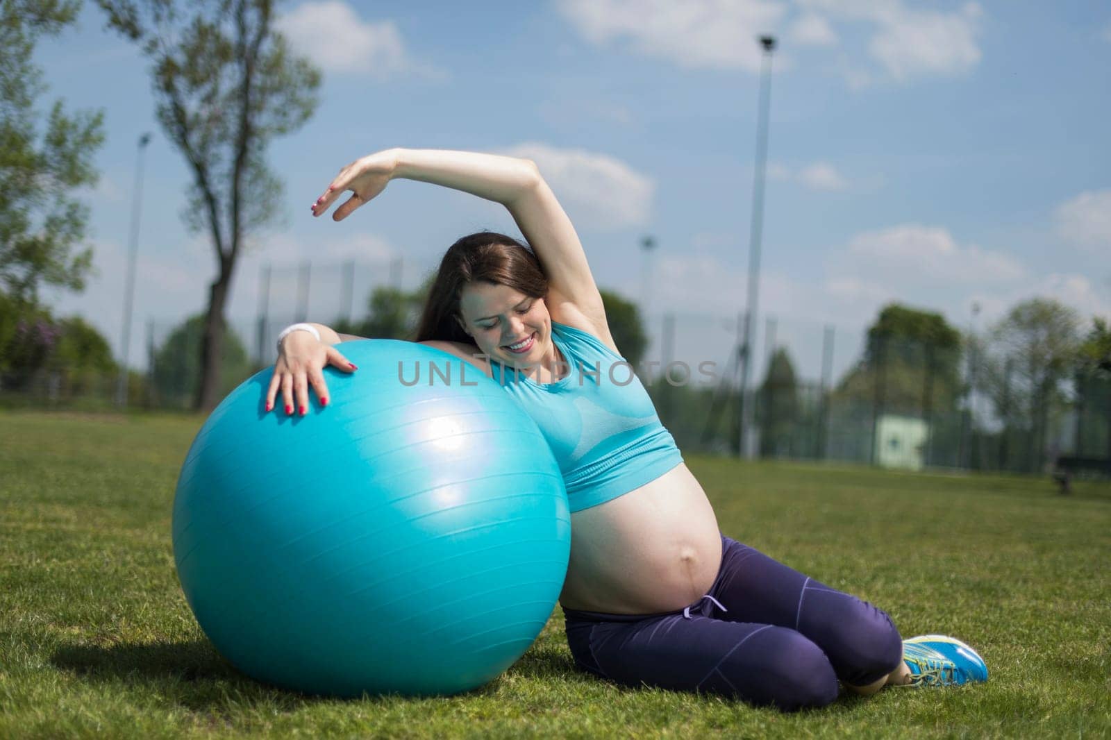 Fitball in the gym, Pregnant woman