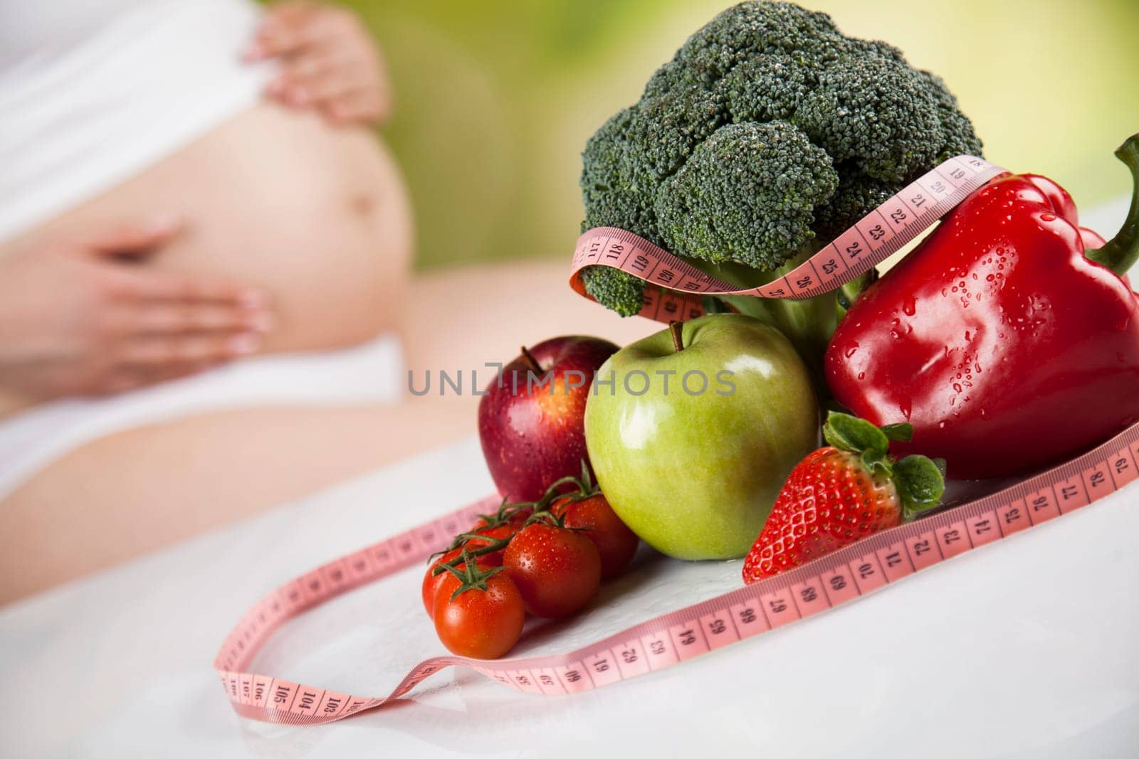Pregnancy and nutrition, vitamins