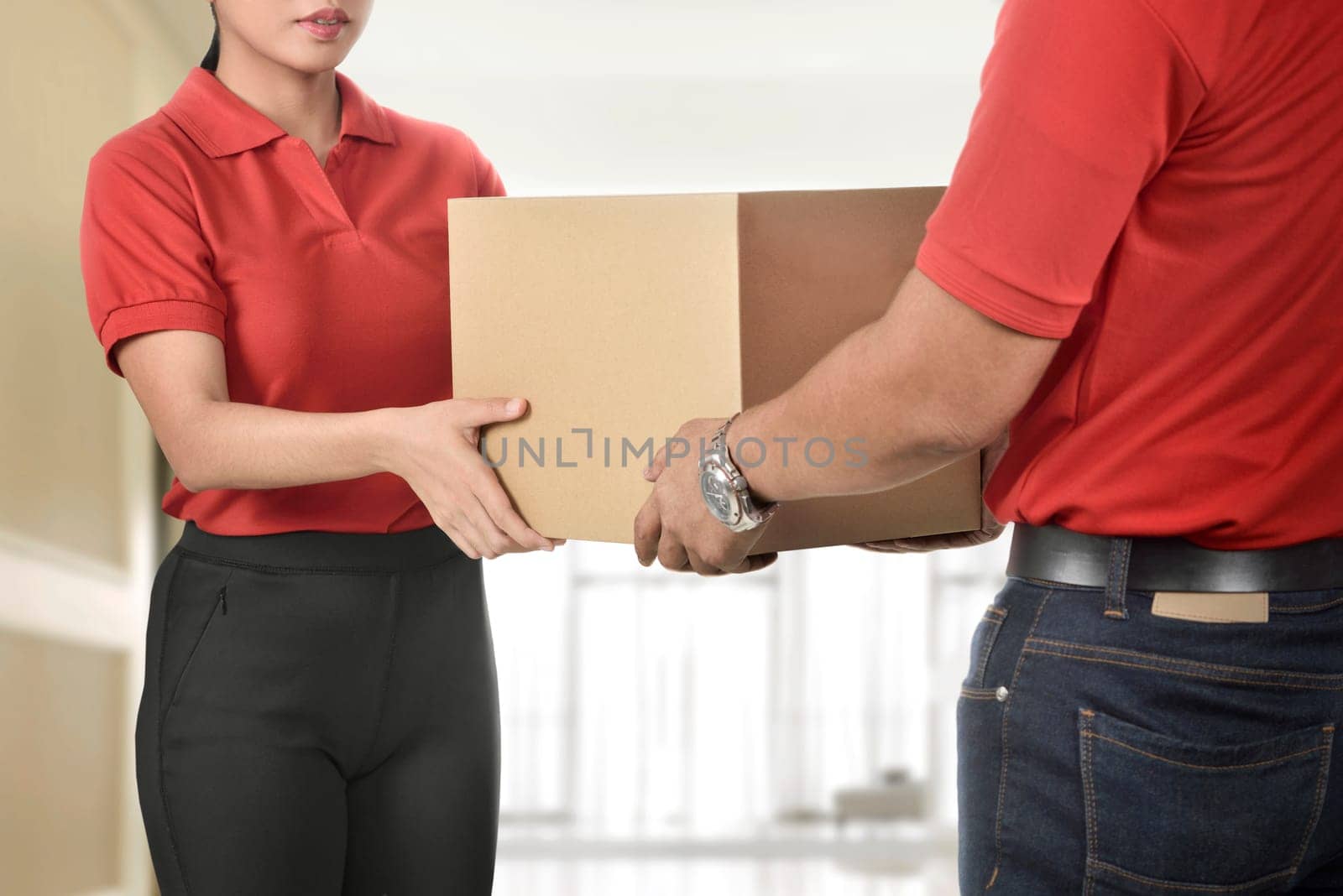 Parcel delivery for woman at home