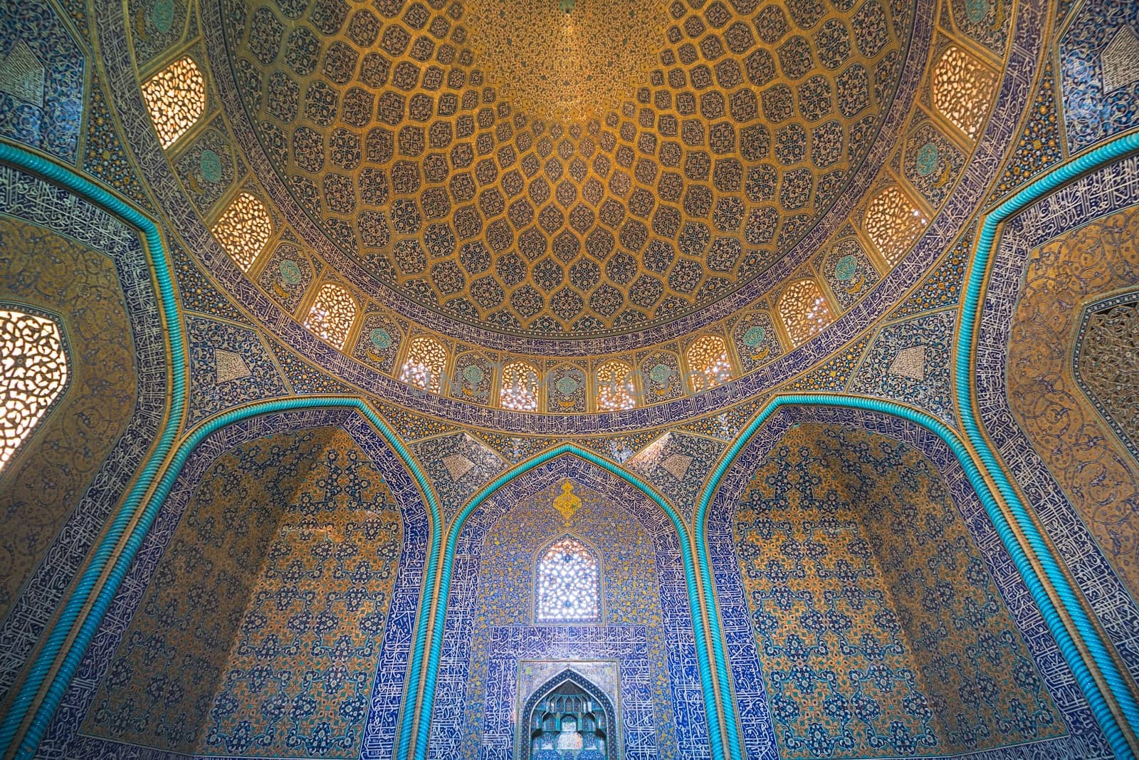 Sheikh Lotfollah Mosque is one of the architectural masterpieces of Iranian architecture that was built during the Safavid Empire. Property release is not needed for this public place.