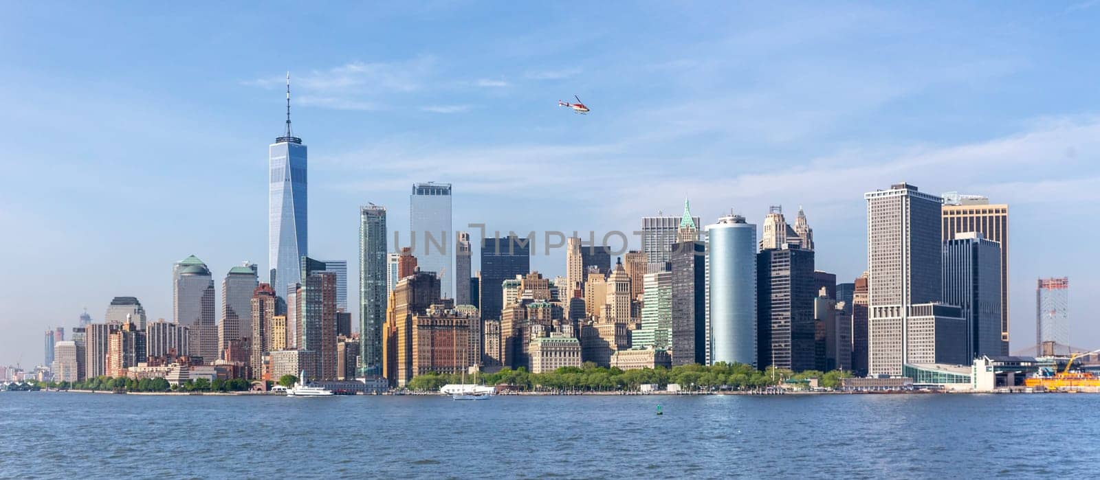 Panoramic view of Lower Manhattan, New York City, USA.