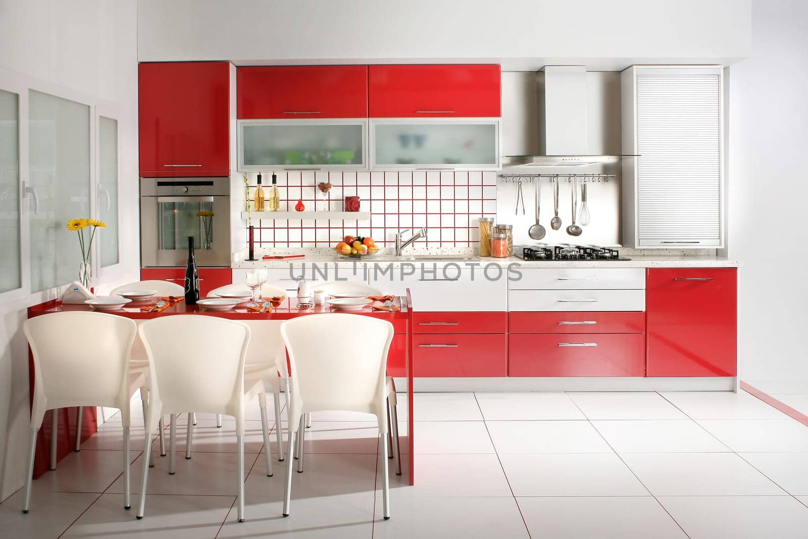 clean modern red kitchen desing