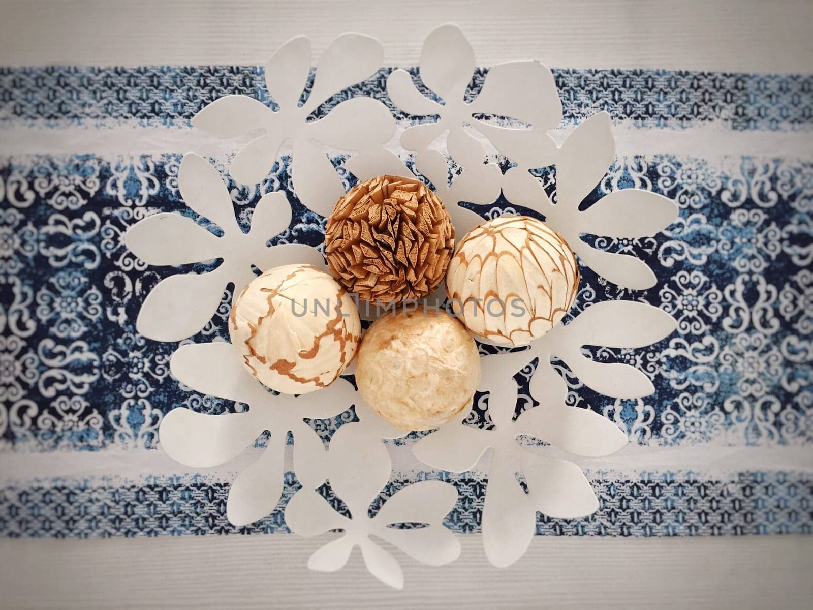 Summer table set with decorative elements