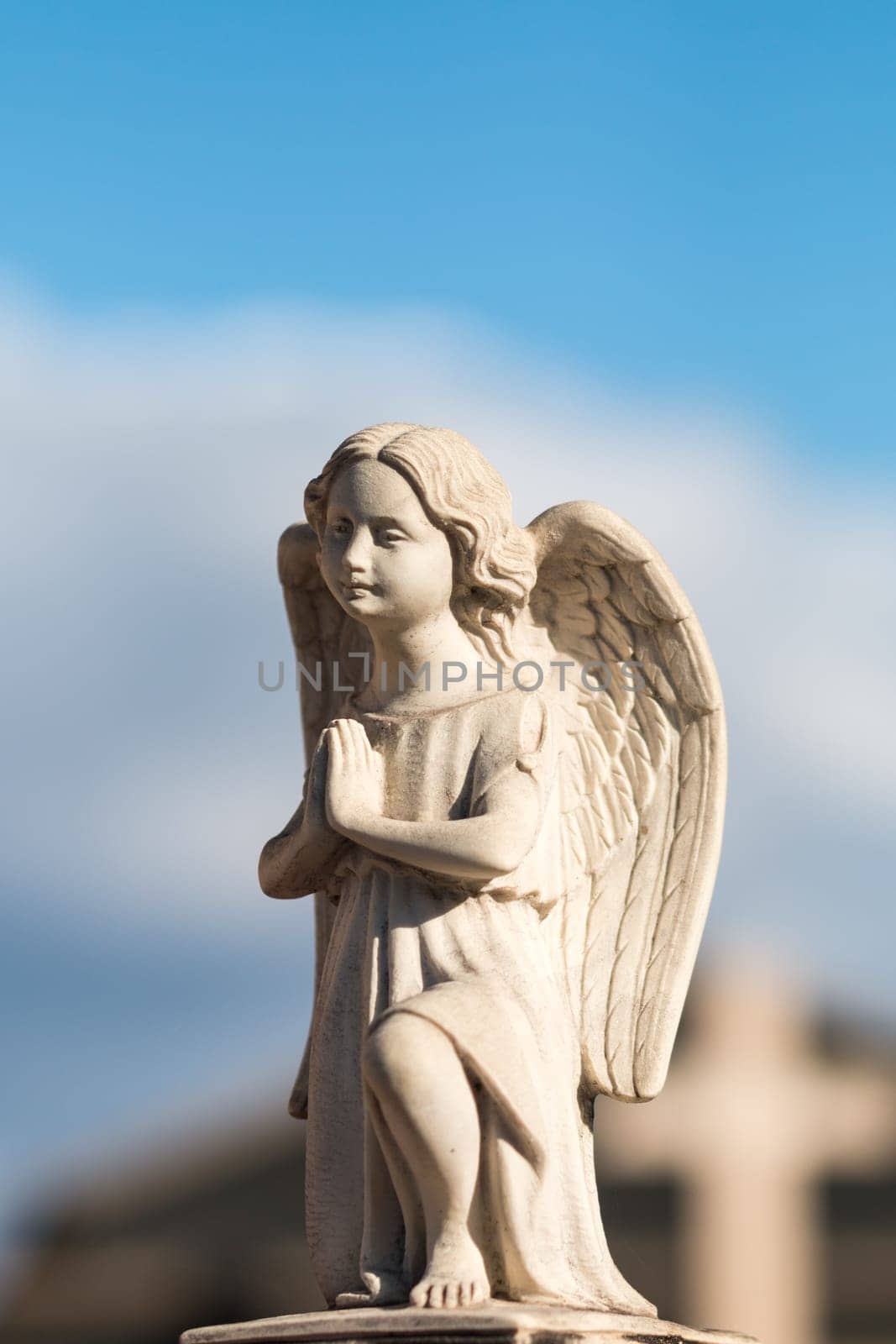 Ornamental details present on the graves of the cemeteries in Sicily