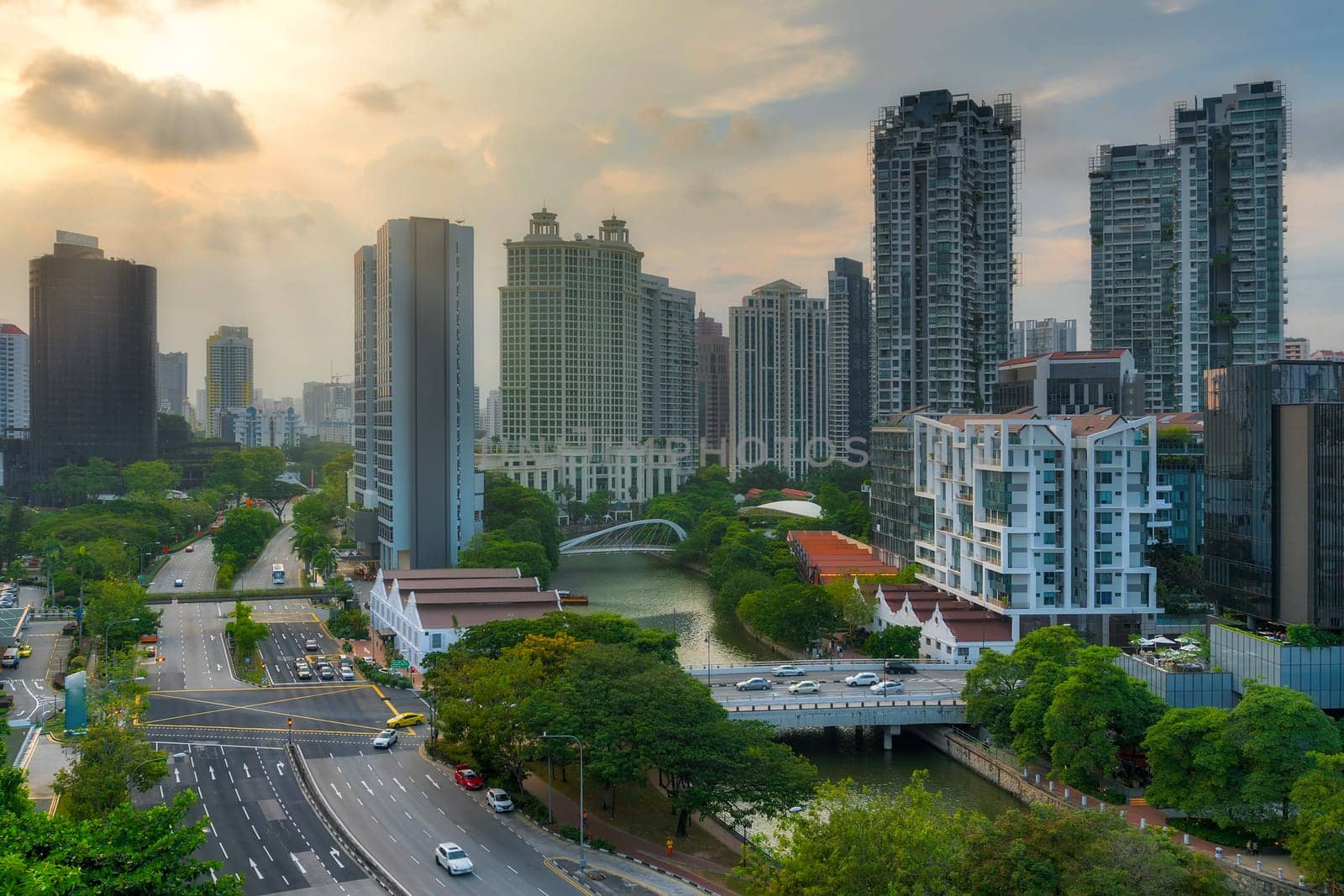 Singapore city skyline at Robertson Quay along Singapore River