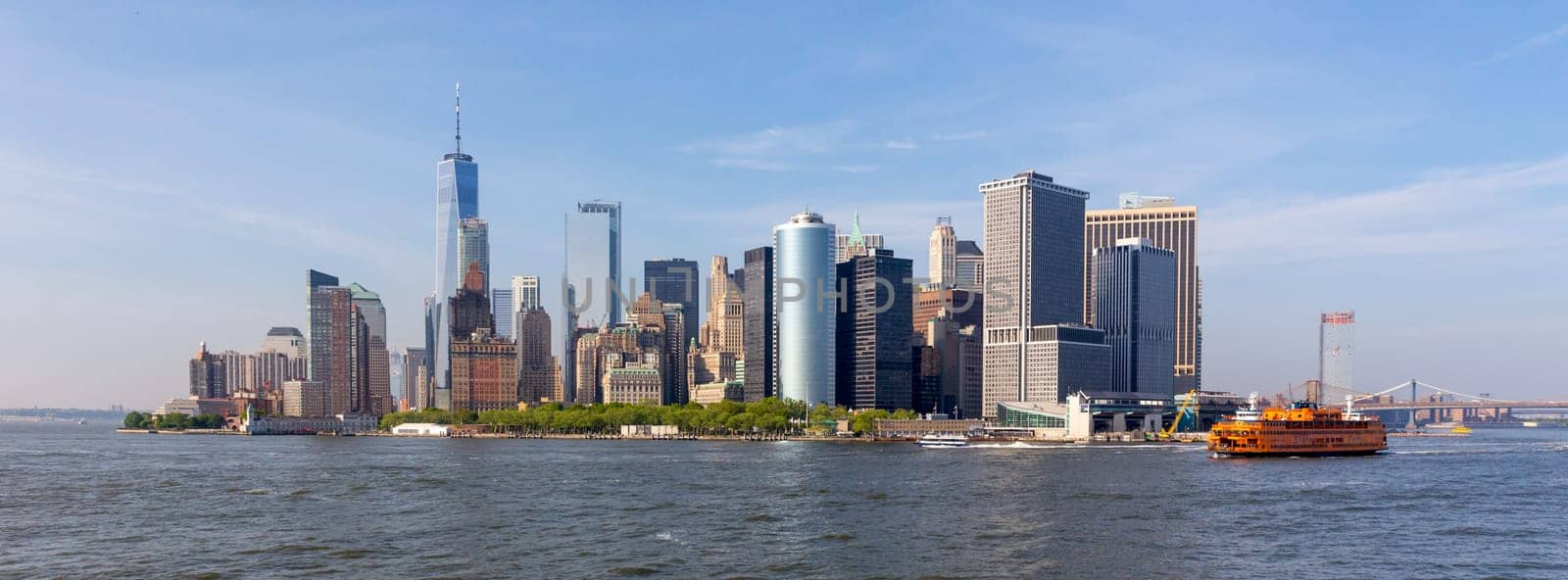 Panoramic view of Lower Manhattan, New York City, USA.