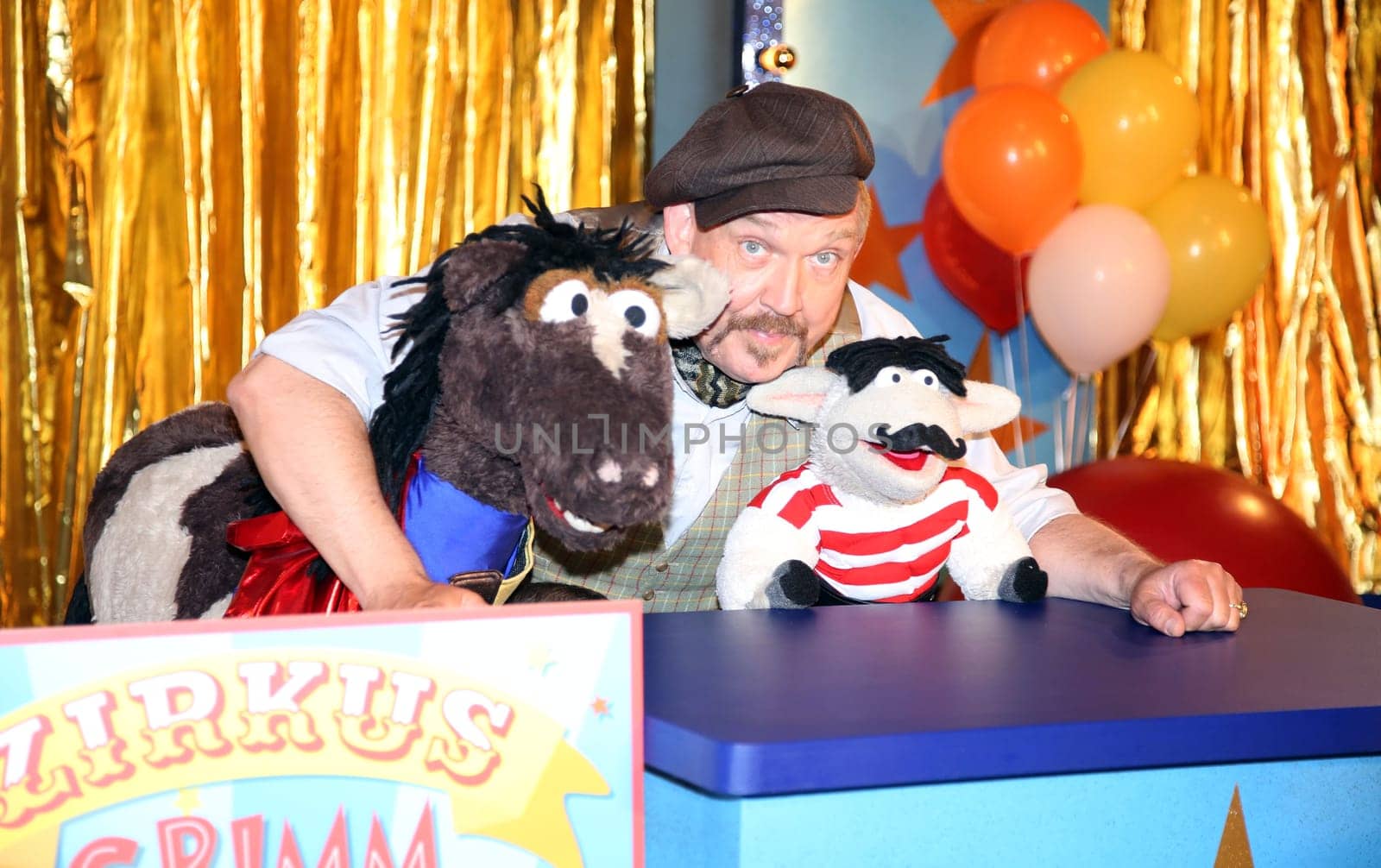 Dietmar Baer ,. Photo Opportunity of Sesame Street _ Alarm at the Circus at the Abrax Kadabrax Circus Tent Hamburg-Osdorf on 18.07.2018