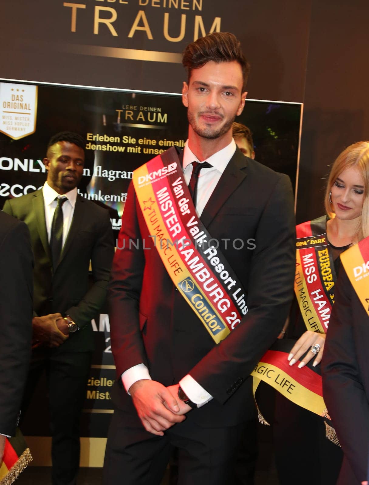 Tom von Holzapfel , Mister Hamburg 2018 Winner  ,  .Miss & Mister Hamburg modelcontest   2018 at the  Europapassage Hamburg . 31.08.2018